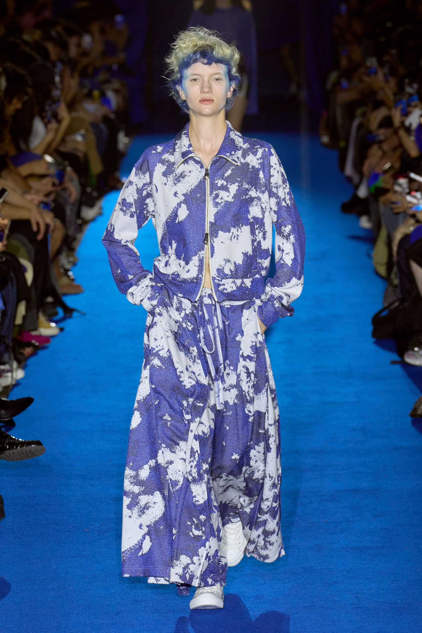 blue cotton long-sleeve collared relaxed printed jacket