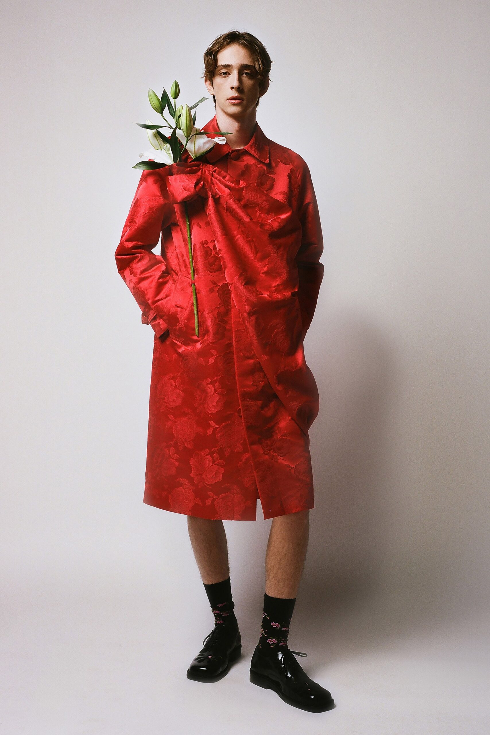 red silk long-sleeve collared relaxed floral buttoned coat