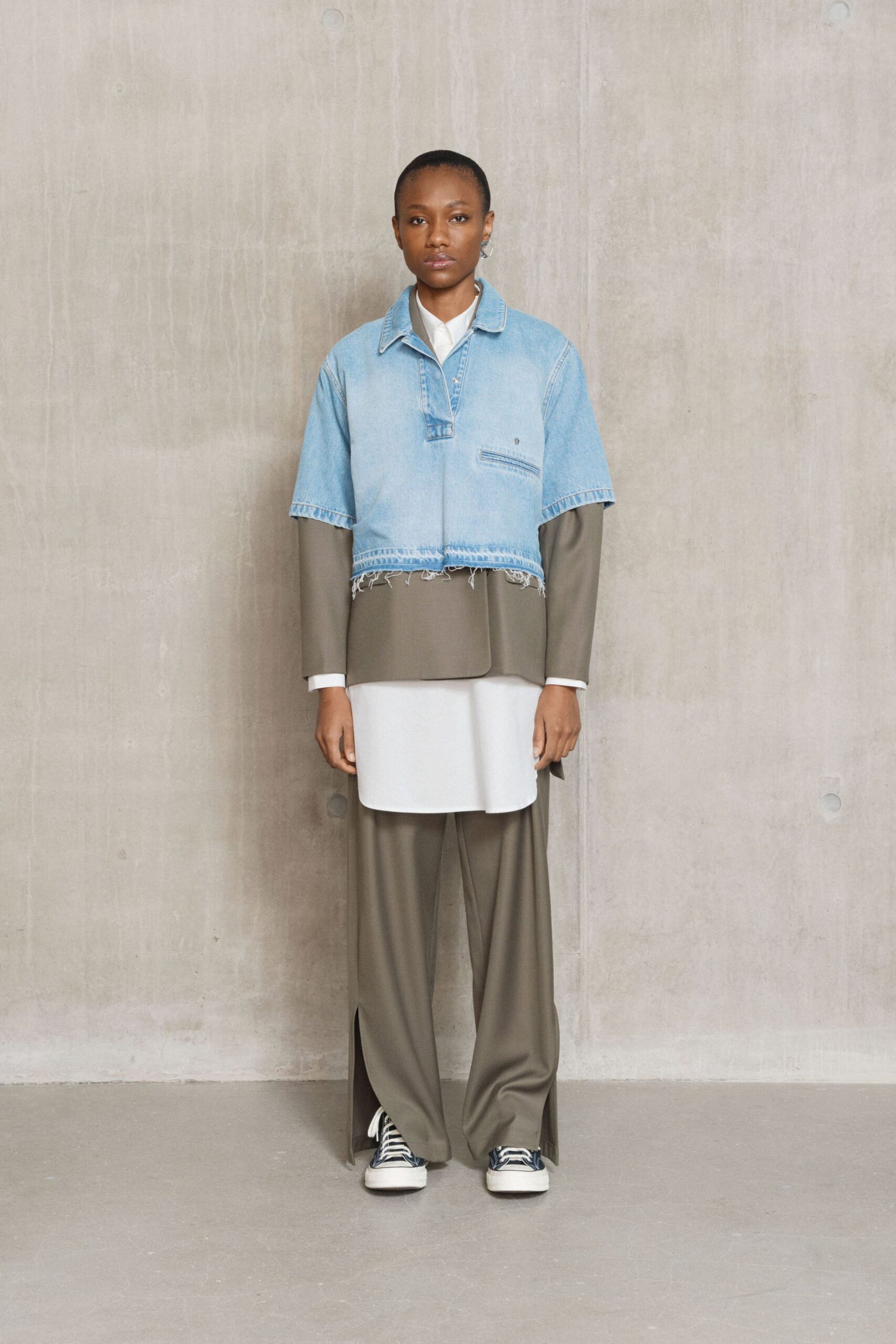 blue denim short-sleeve collared relaxed fringed cropped jacket