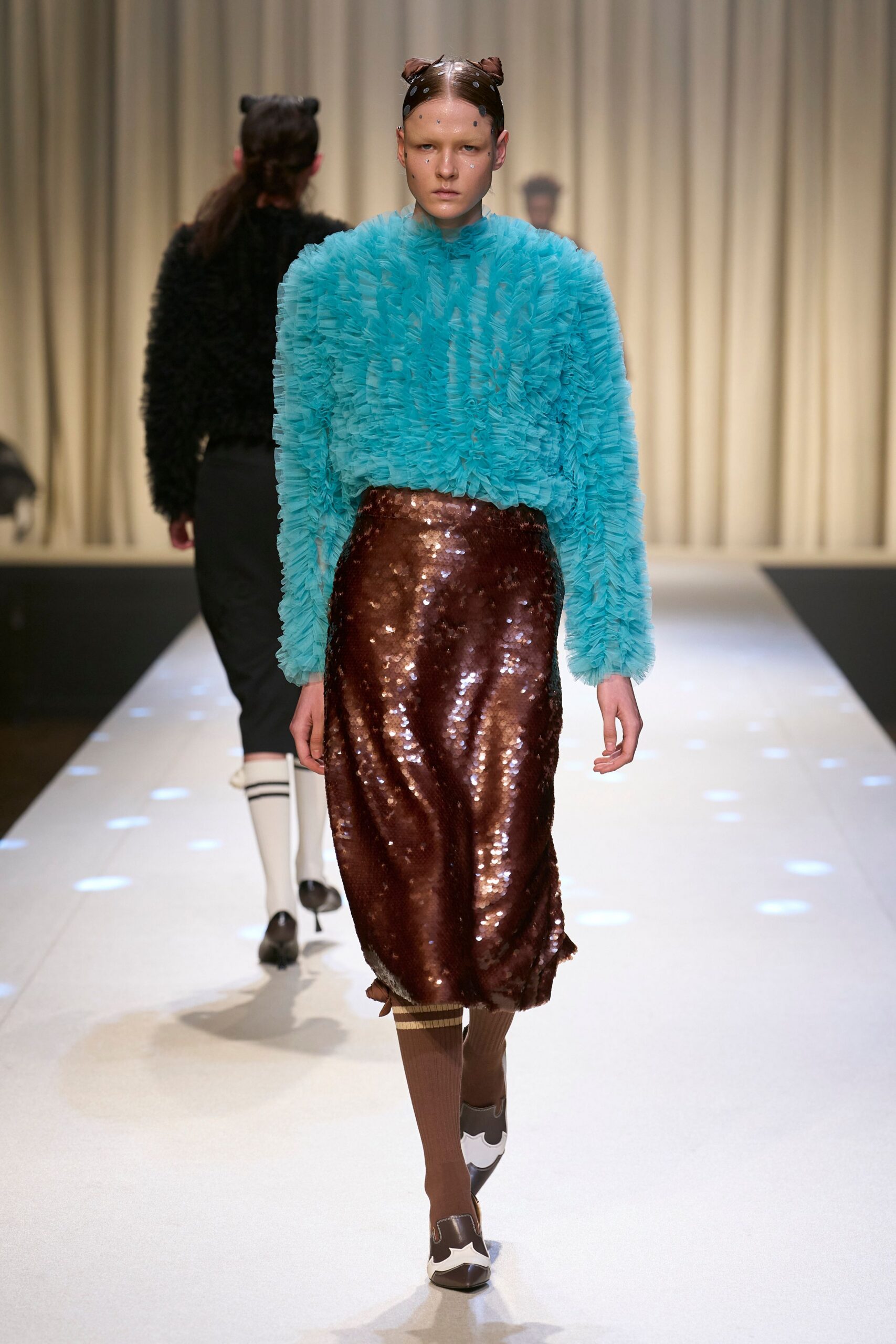 blue fur long-sleeve fitted textured top