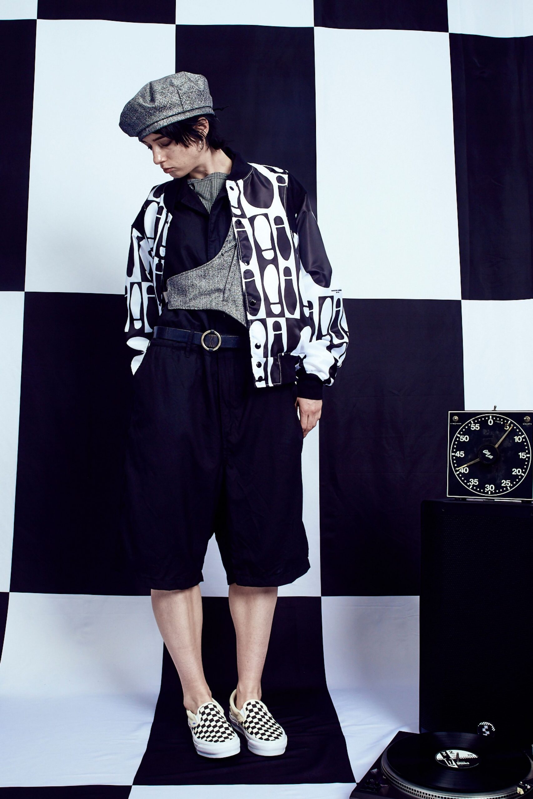 black cotton long-sleeve collared relaxed printed jacket