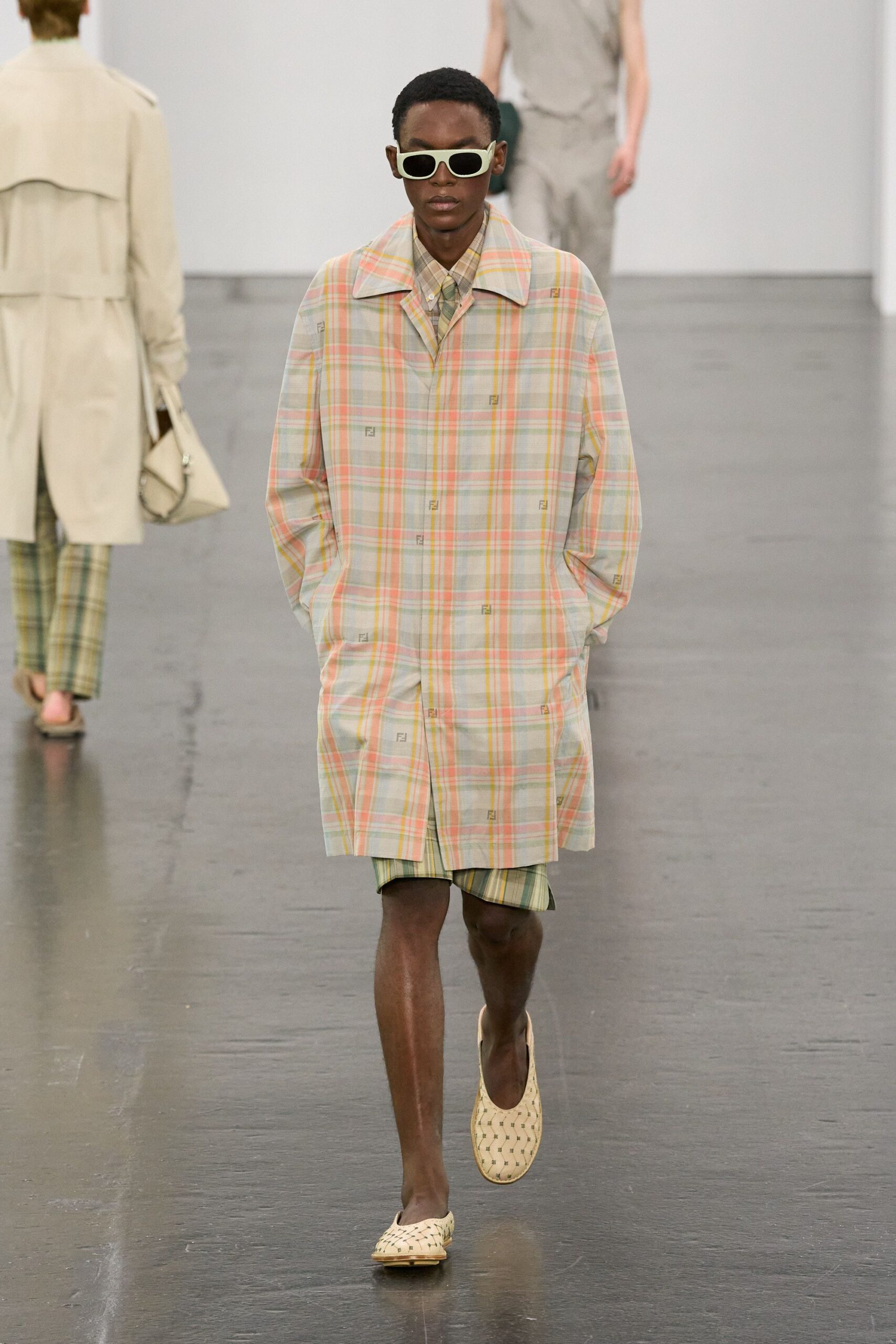 multi cotton long-sleeve collared relaxed checked coat