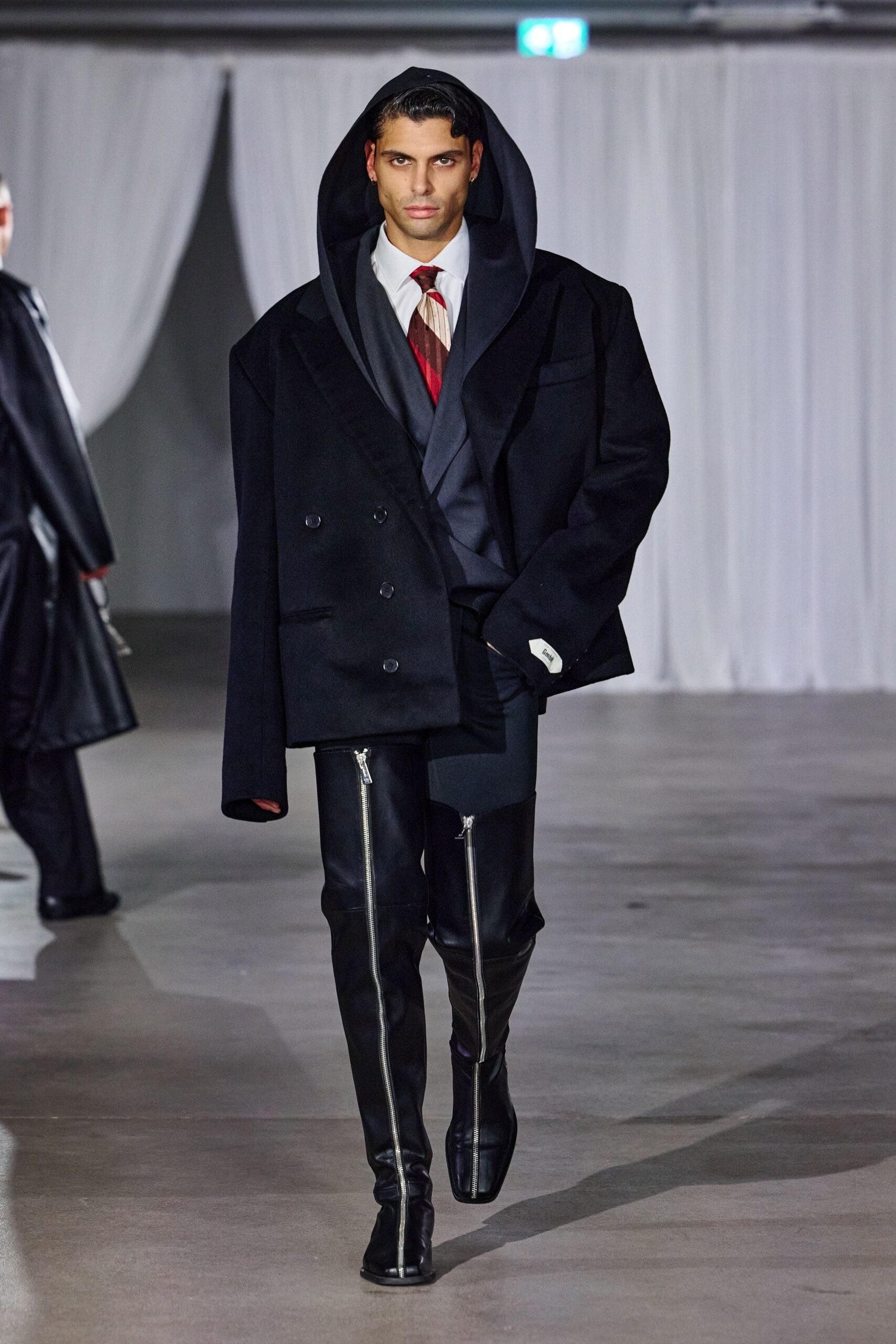 black wool long-sleeve hooded oversized jacket