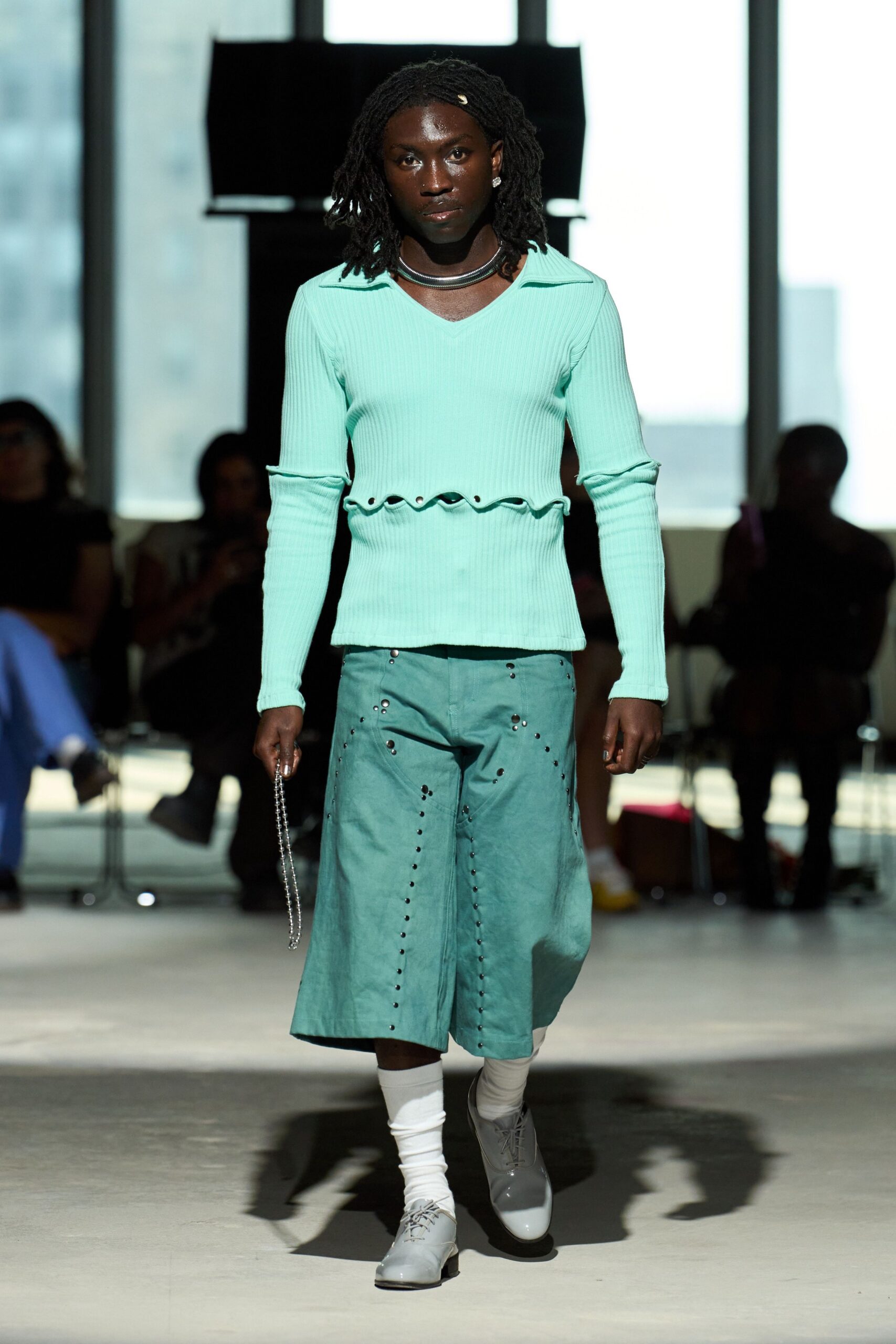 green cotton long-sleeve v-neck fitted ruffled top