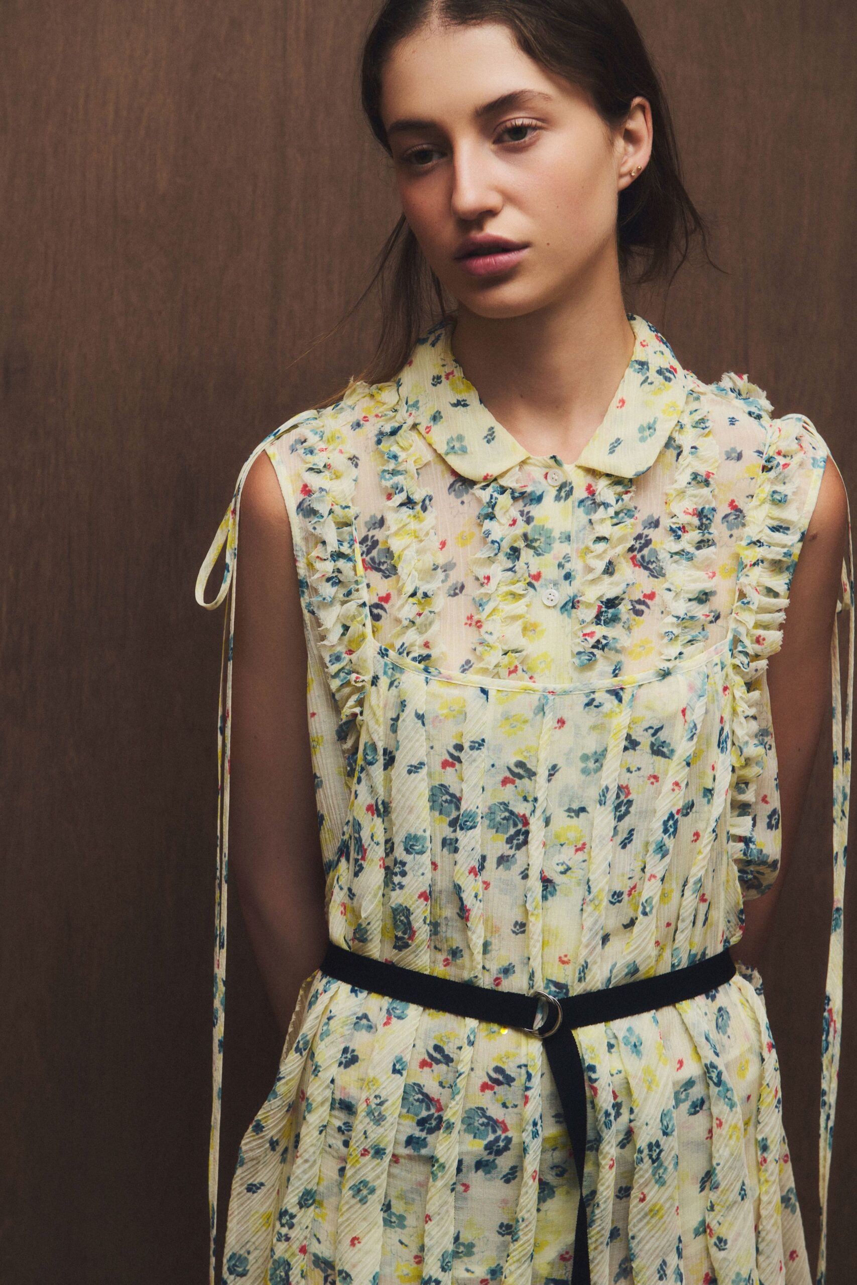 yellow chiffon sleeveless collared fitted floral ruffled dress