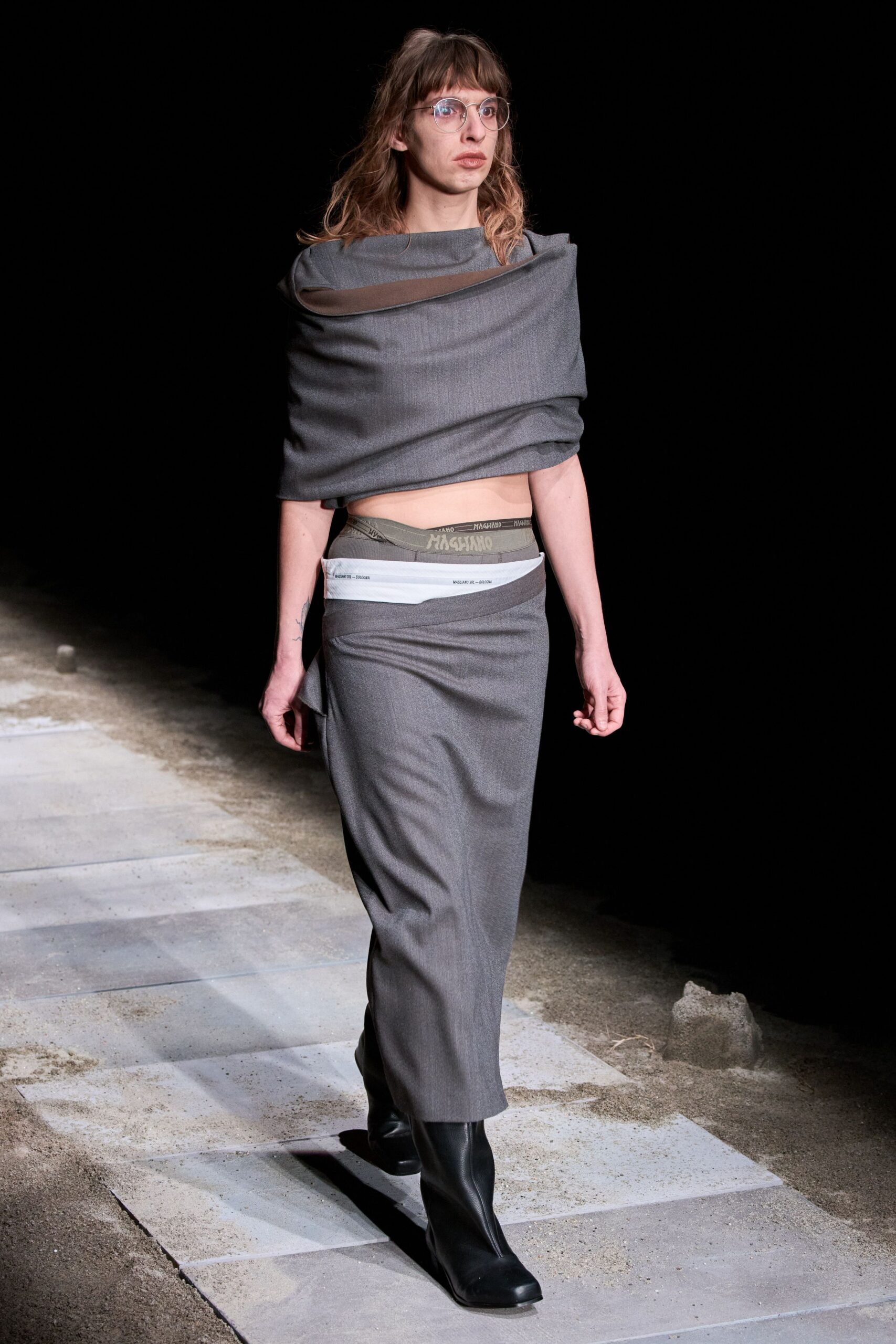 gray cotton sleeveless high-neck fitted draped top
