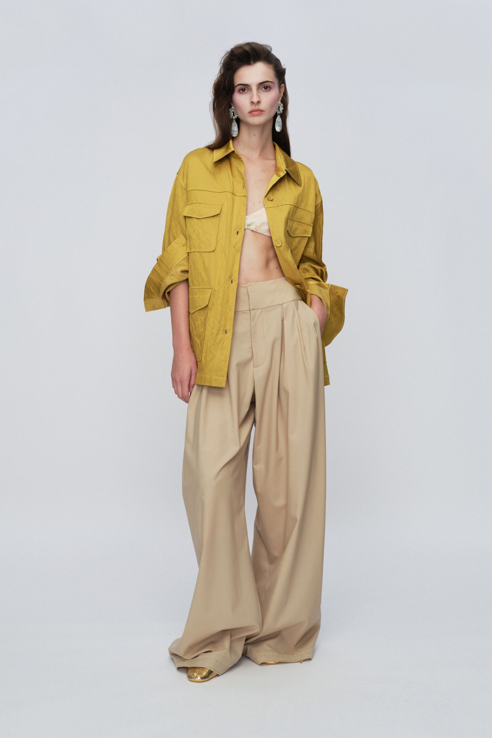 yellow cotton long-sleeve collared relaxed buttoned pockets shirt
