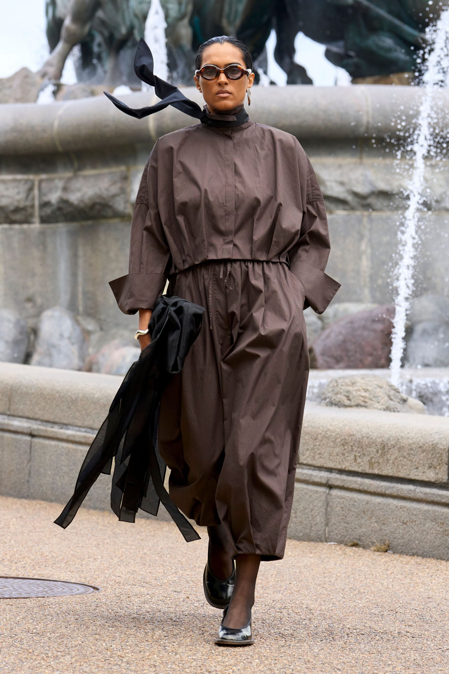 brown relaxed midi dress