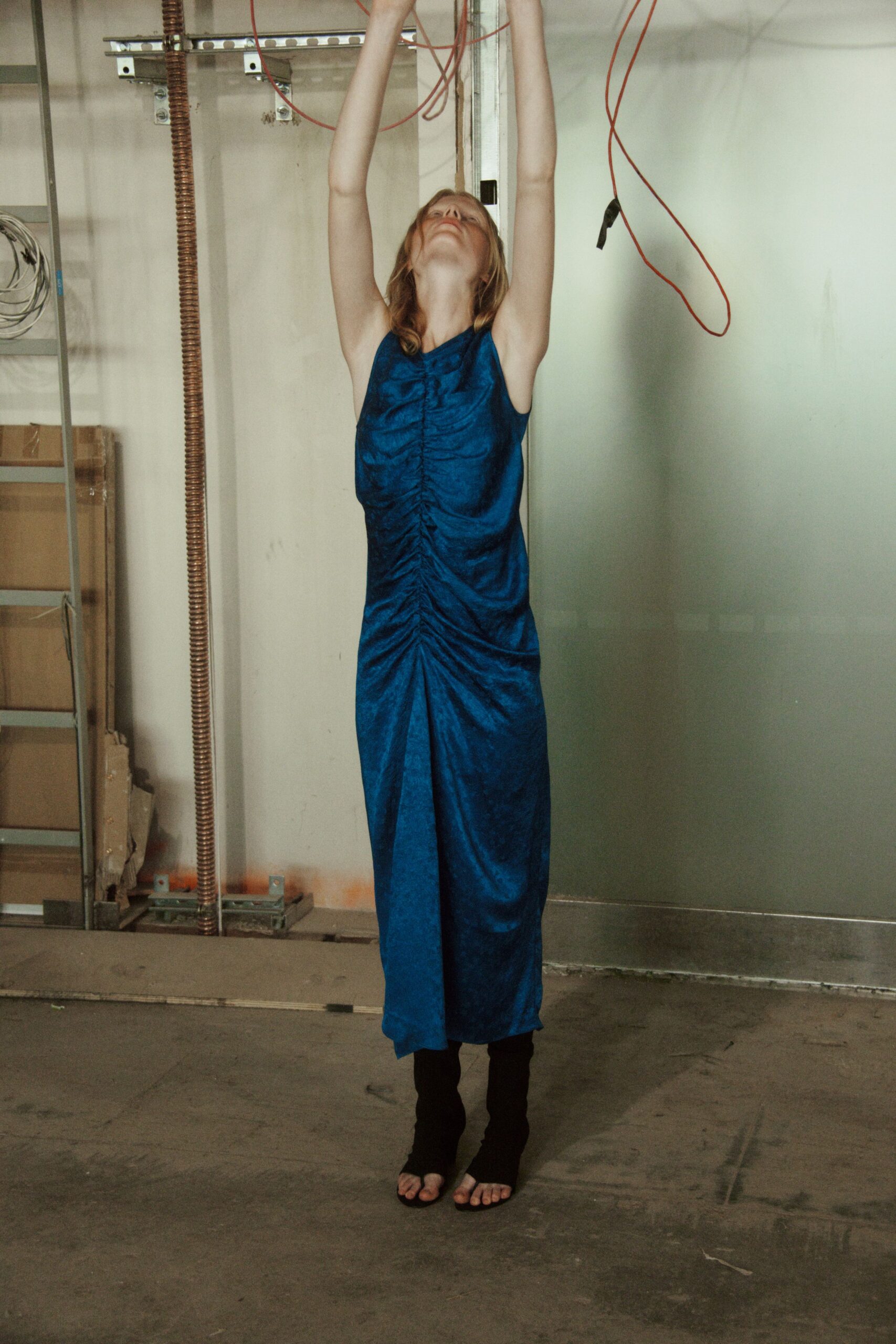 blue velvet sleeveless dress