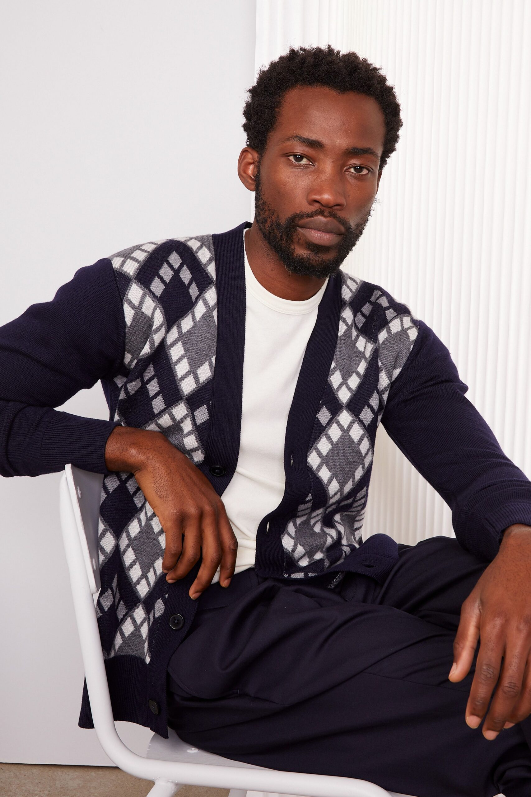 navy checked cardigan with white t-shirt