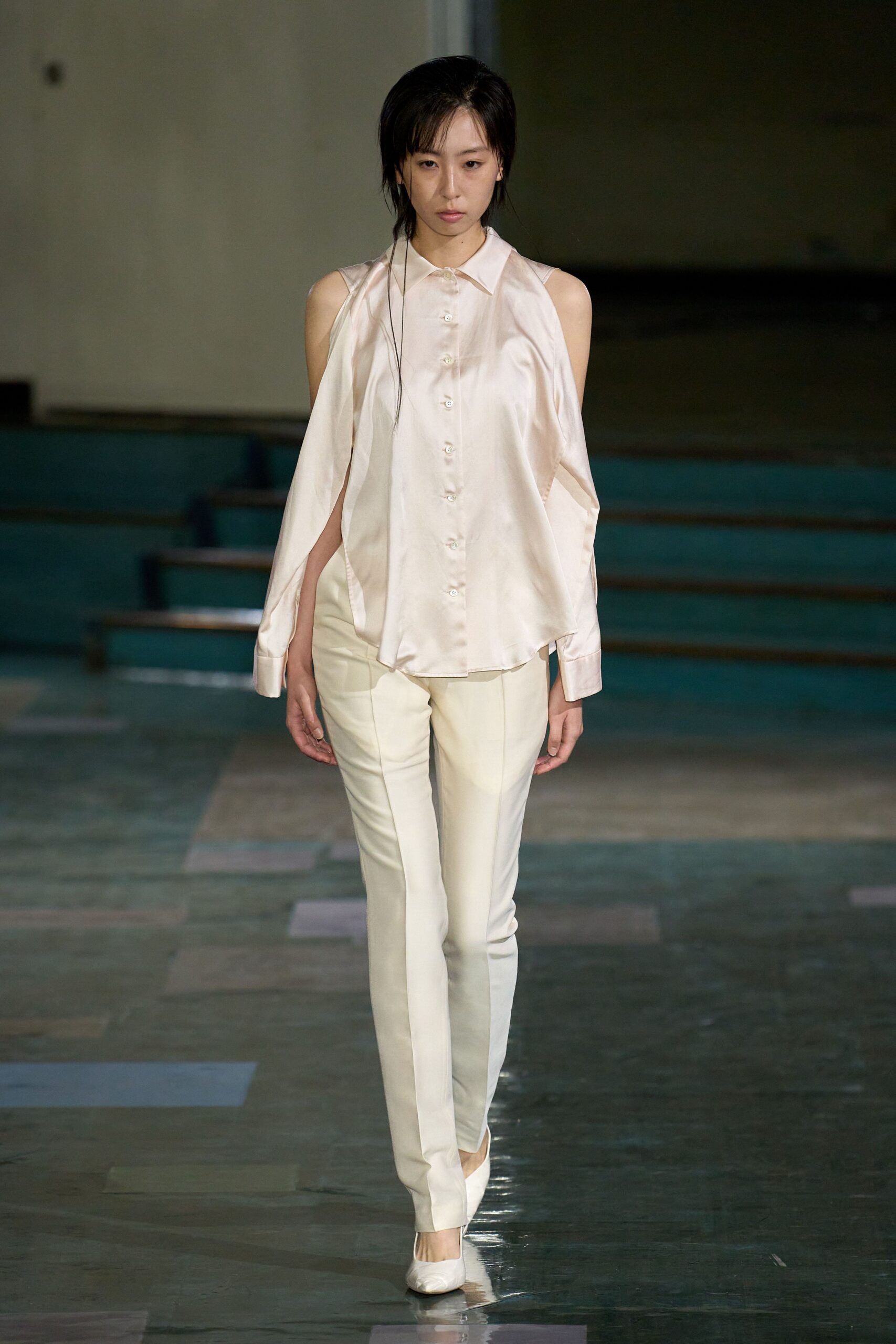 white cotton slim pants