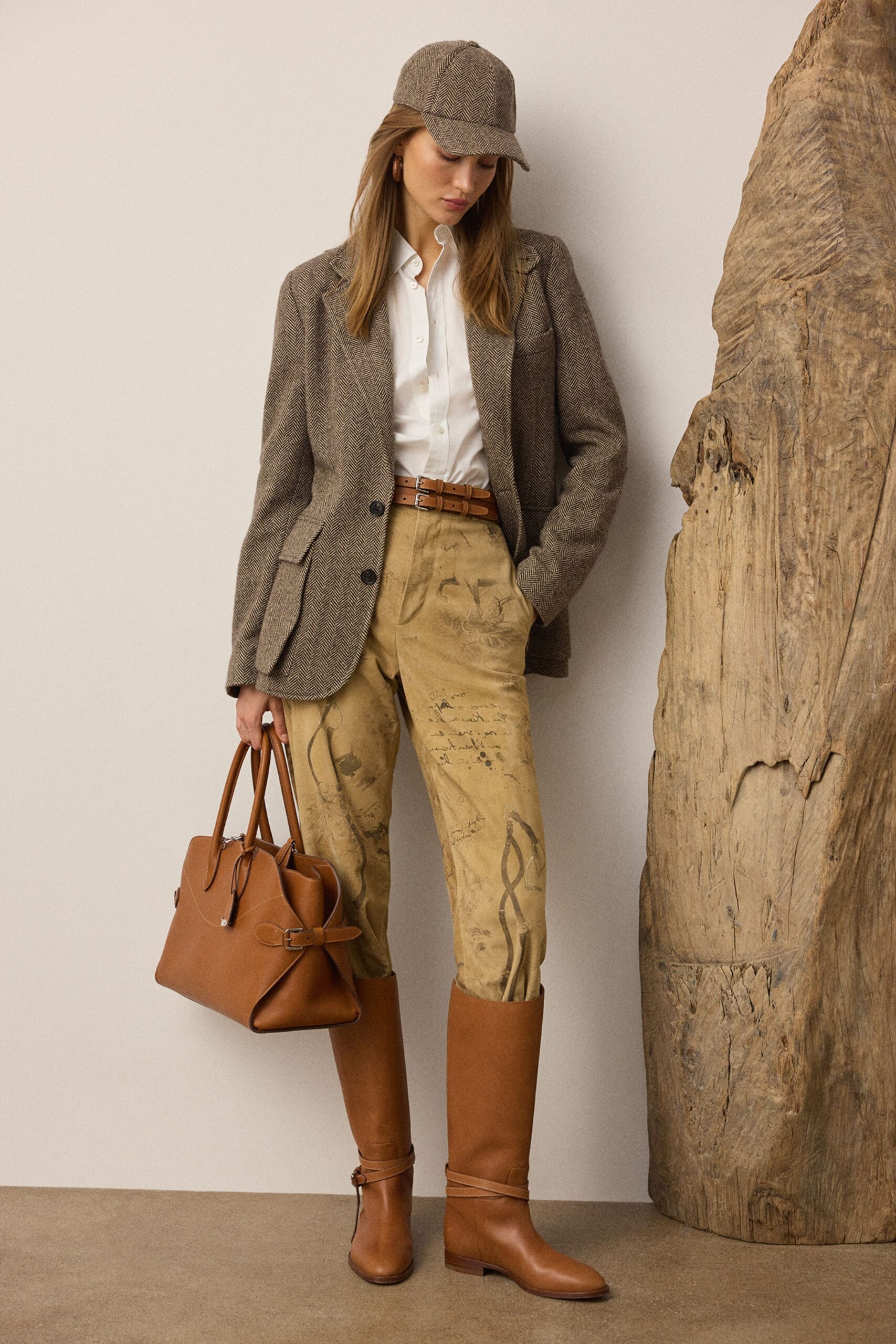 beige cotton fitted high-waisted printed pants