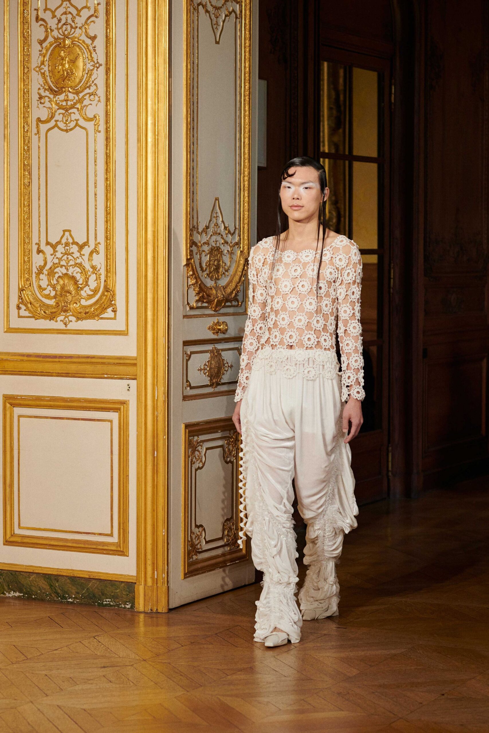 white lace long-sleeve collared fitted embroidered top
