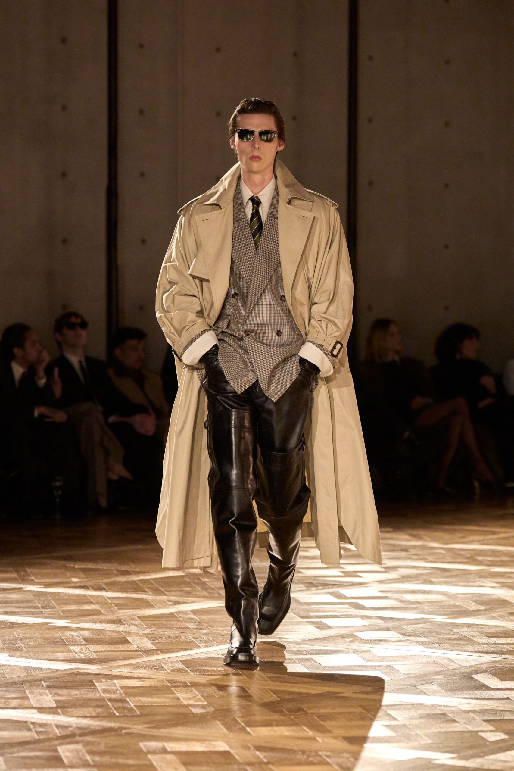 beige cotton long-sleeve collared relaxed buttoned trench
