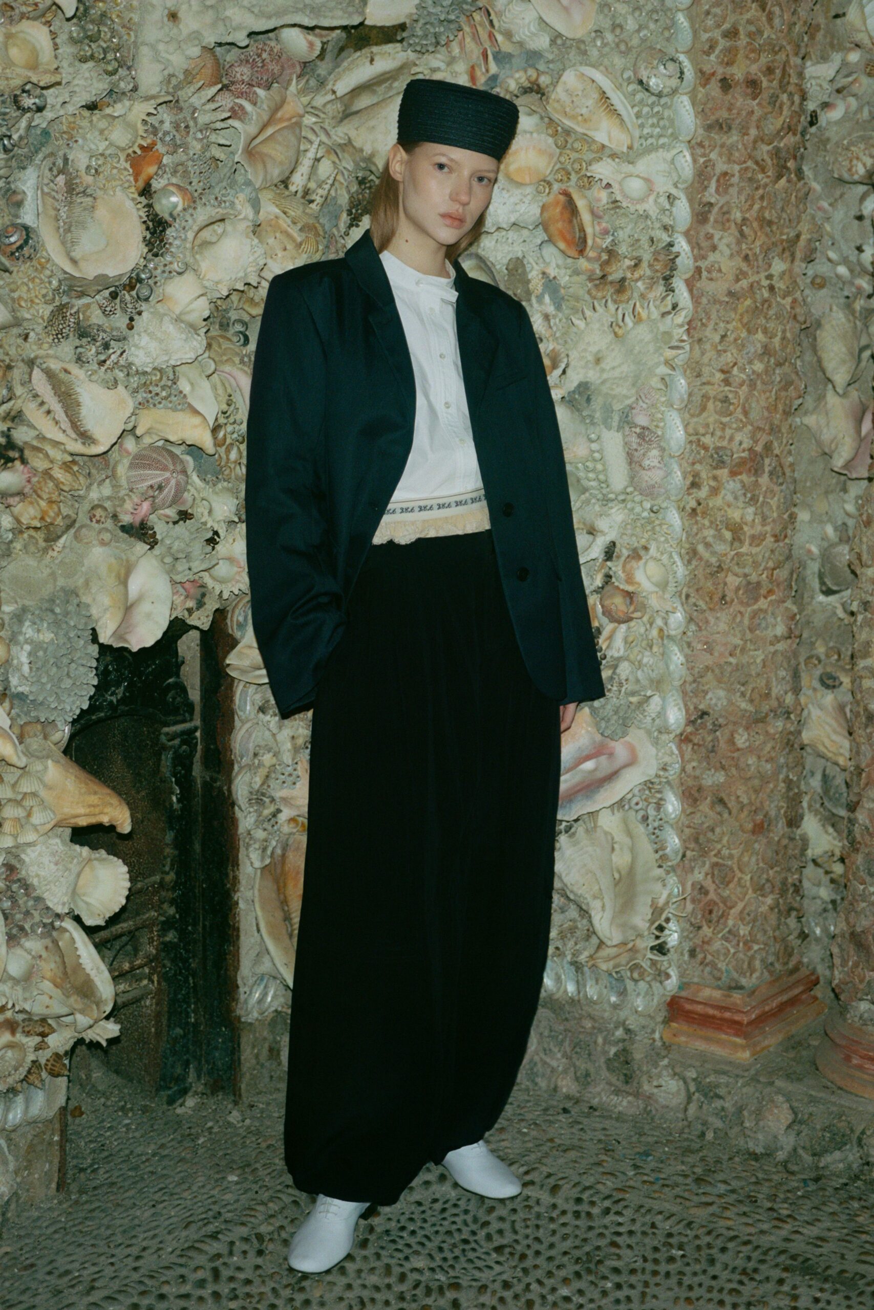 black blazer white shirt relaxed pants