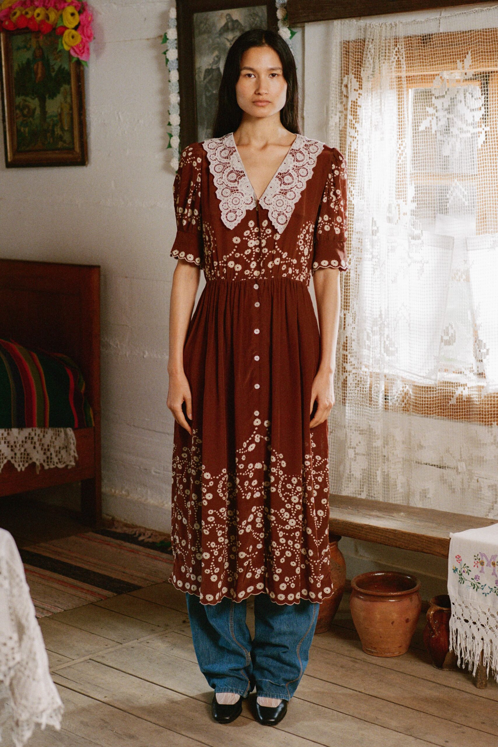 brown cotton short-sleeve v-neck fitted embroidered buttoned dress
