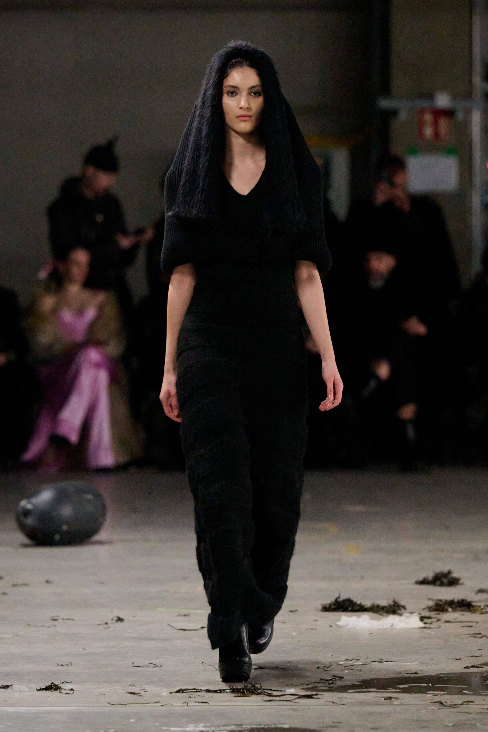black fitted jumpsuit with shoes