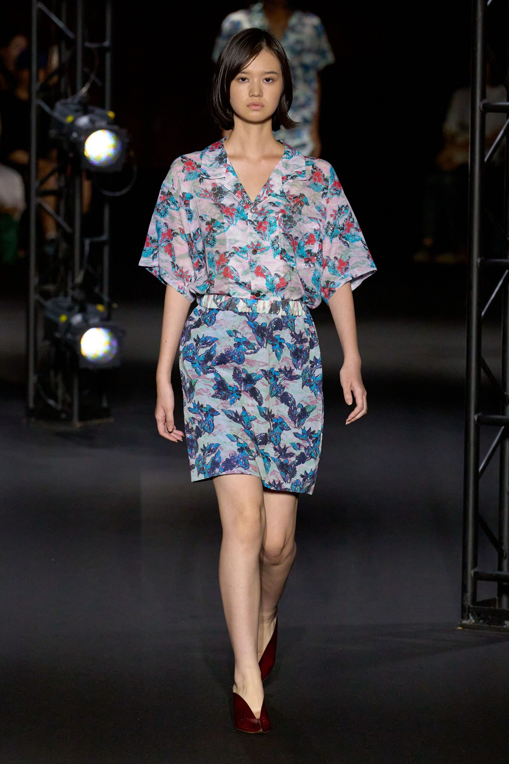multi silk short-sleeve collared relaxed printed short dress