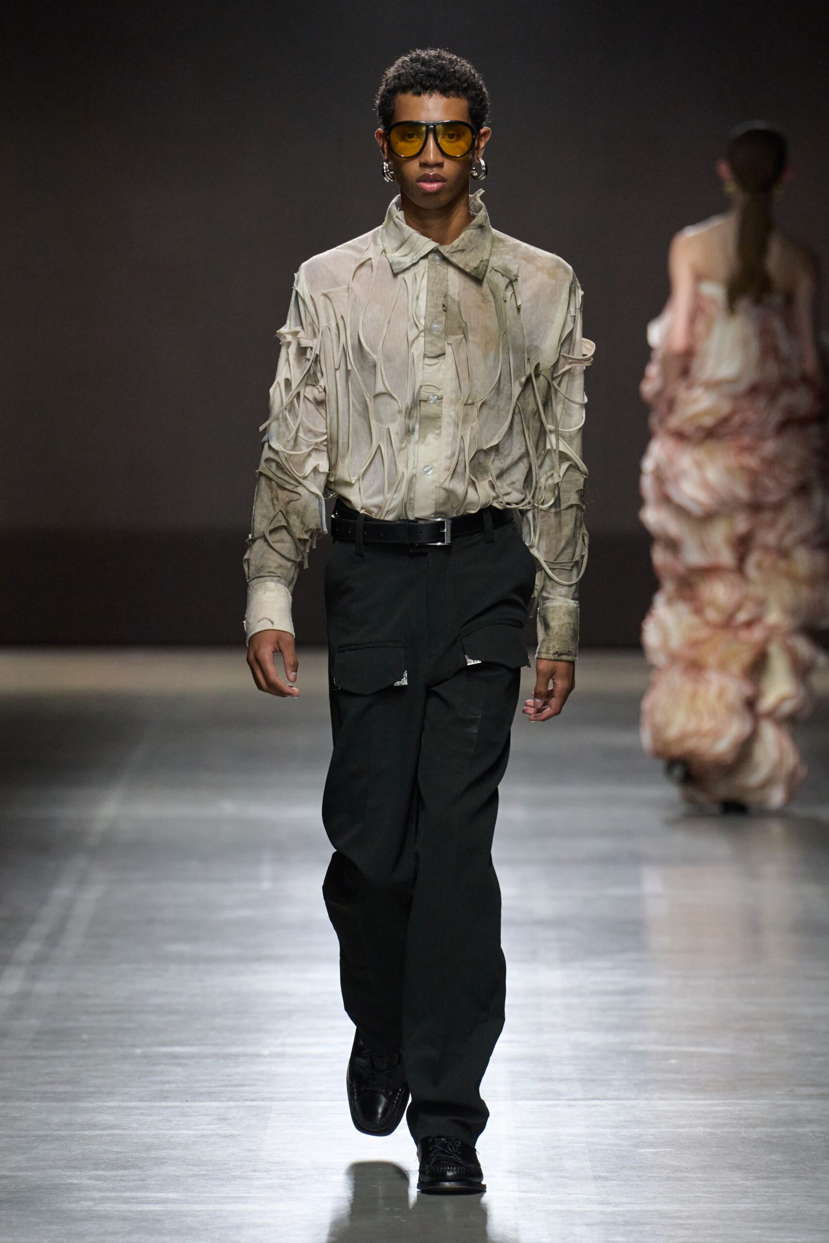 beige cotton long-sleeve collared fitted layered shirt