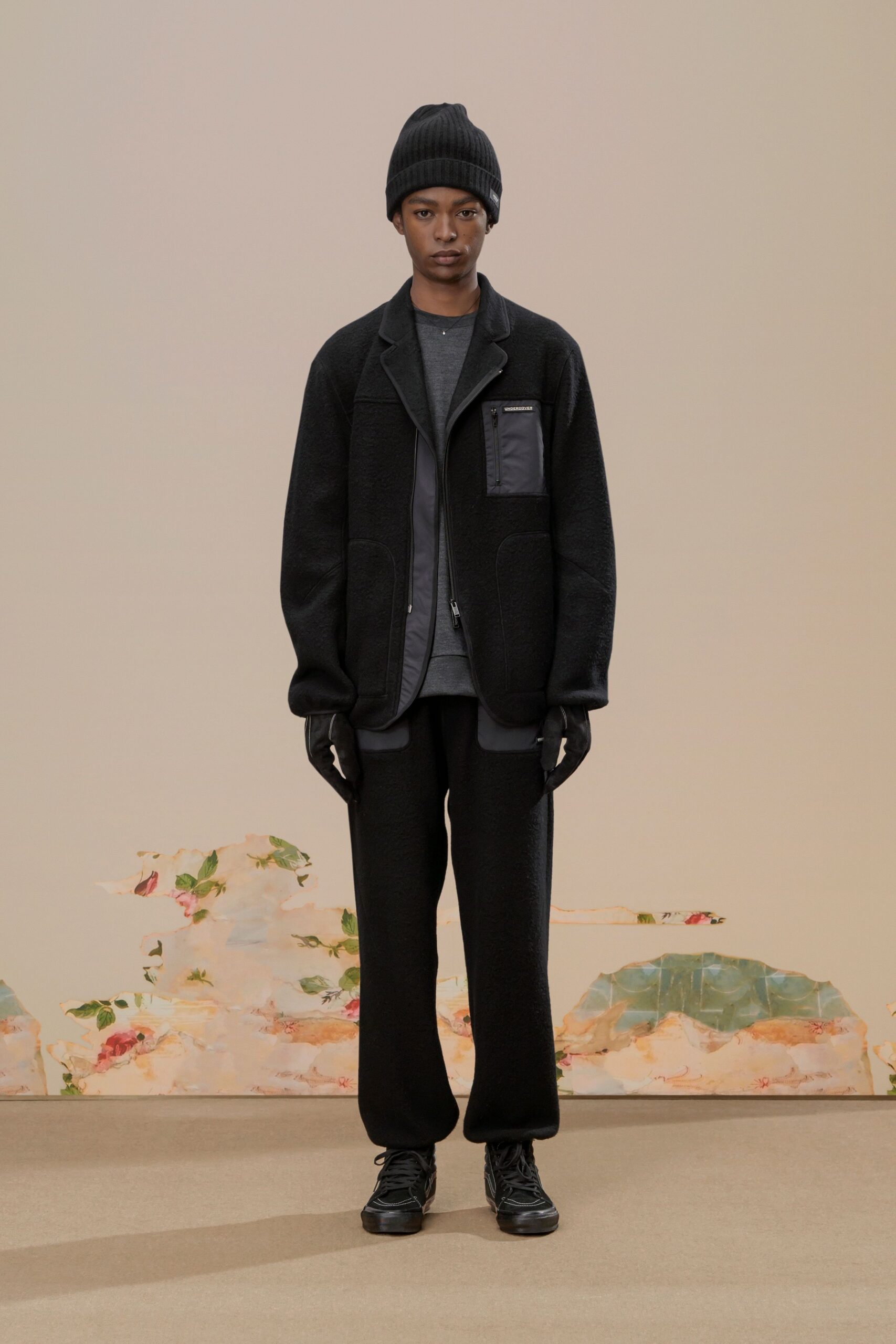 black wool long-sleeve collared relaxed zippered pockets jacket