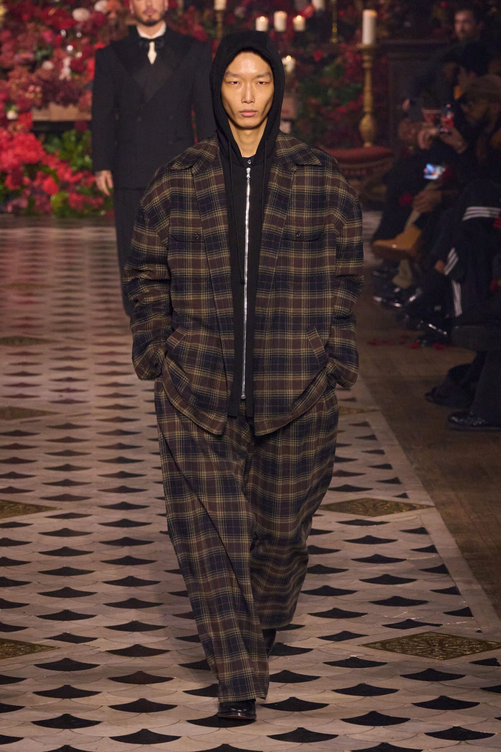 brown wool long-sleeve collared relaxed checked jacket