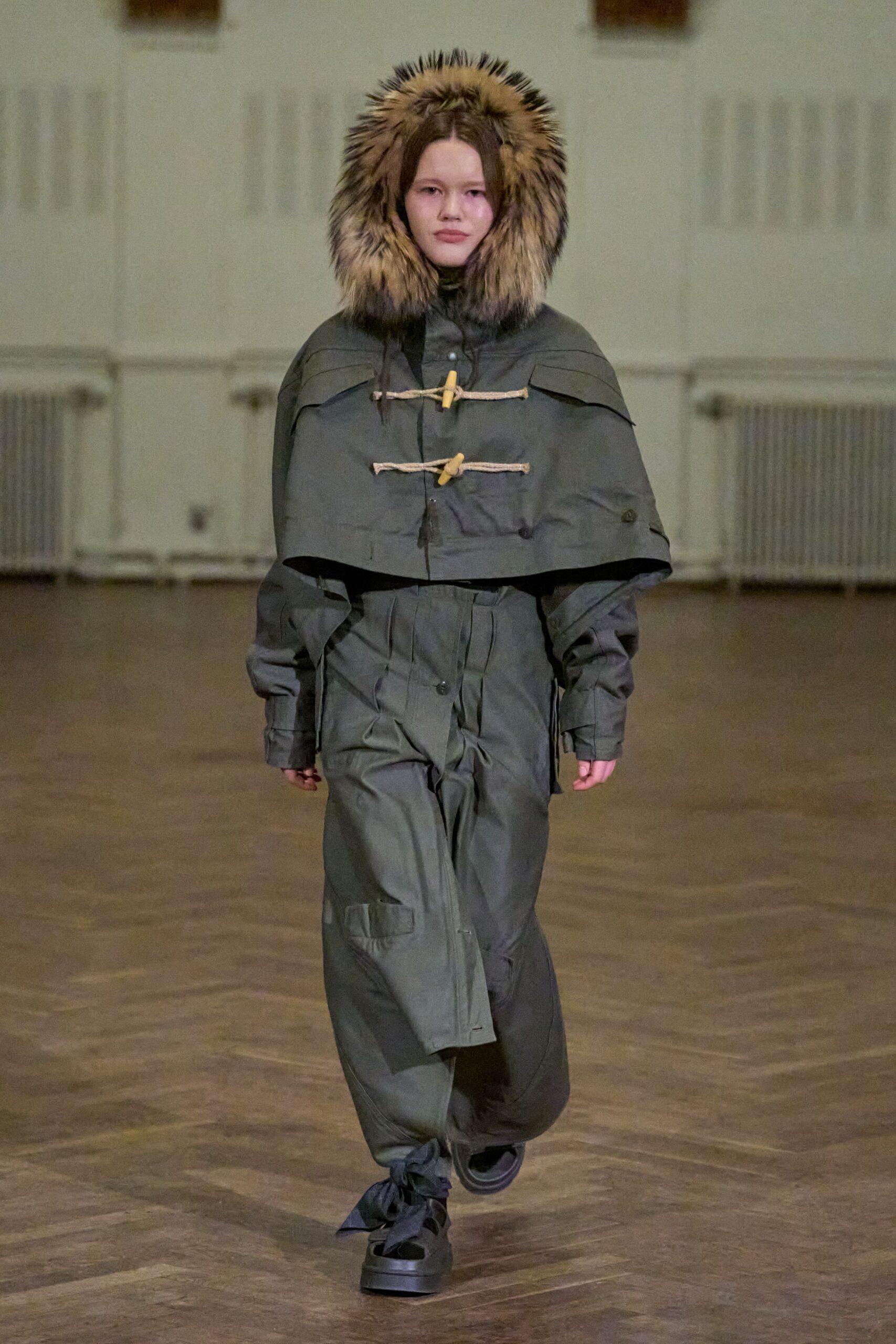 green cotton structured pleated cape