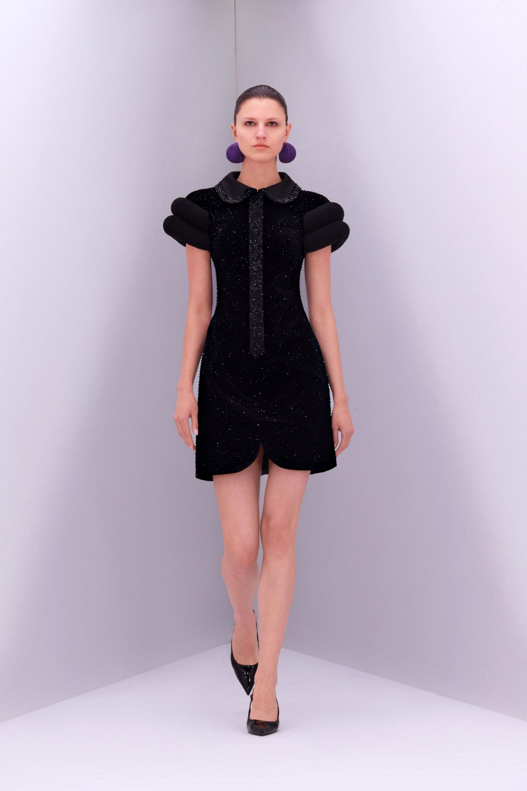 black silk short-sleeve collared fitted sequined pleated dress