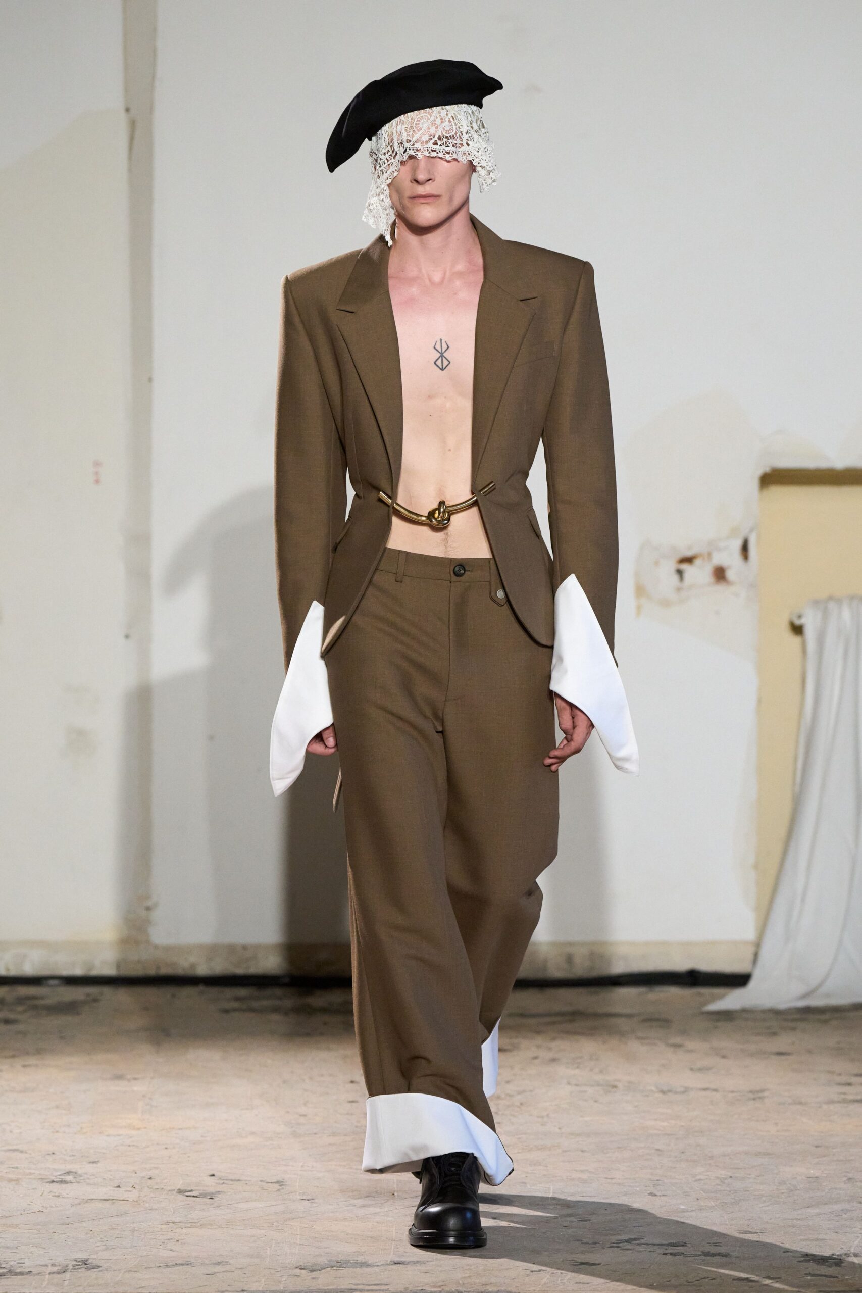 brown wool relaxed high-waisted straight-leg pants