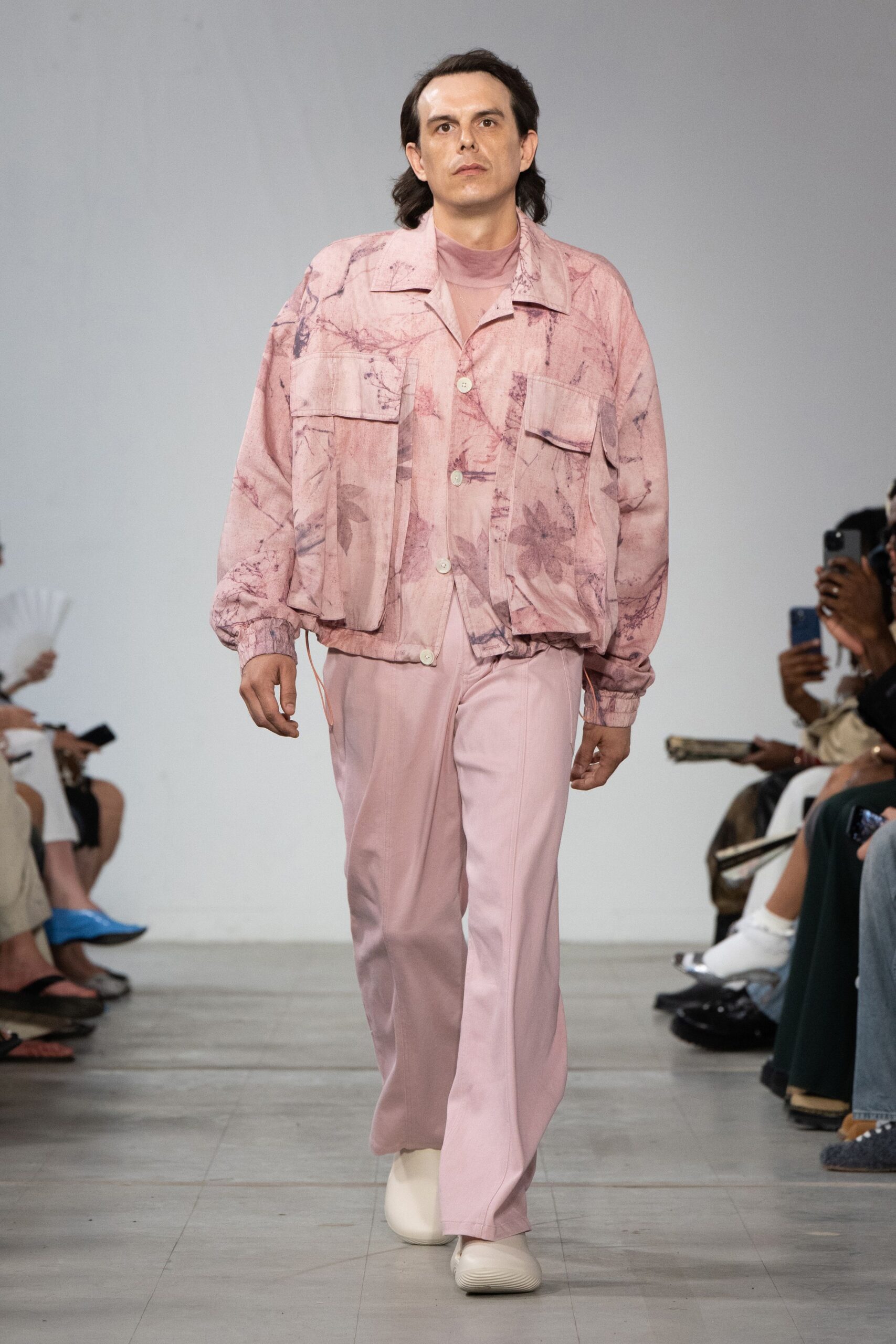 pink cotton long-sleeve collared relaxed printed jacket