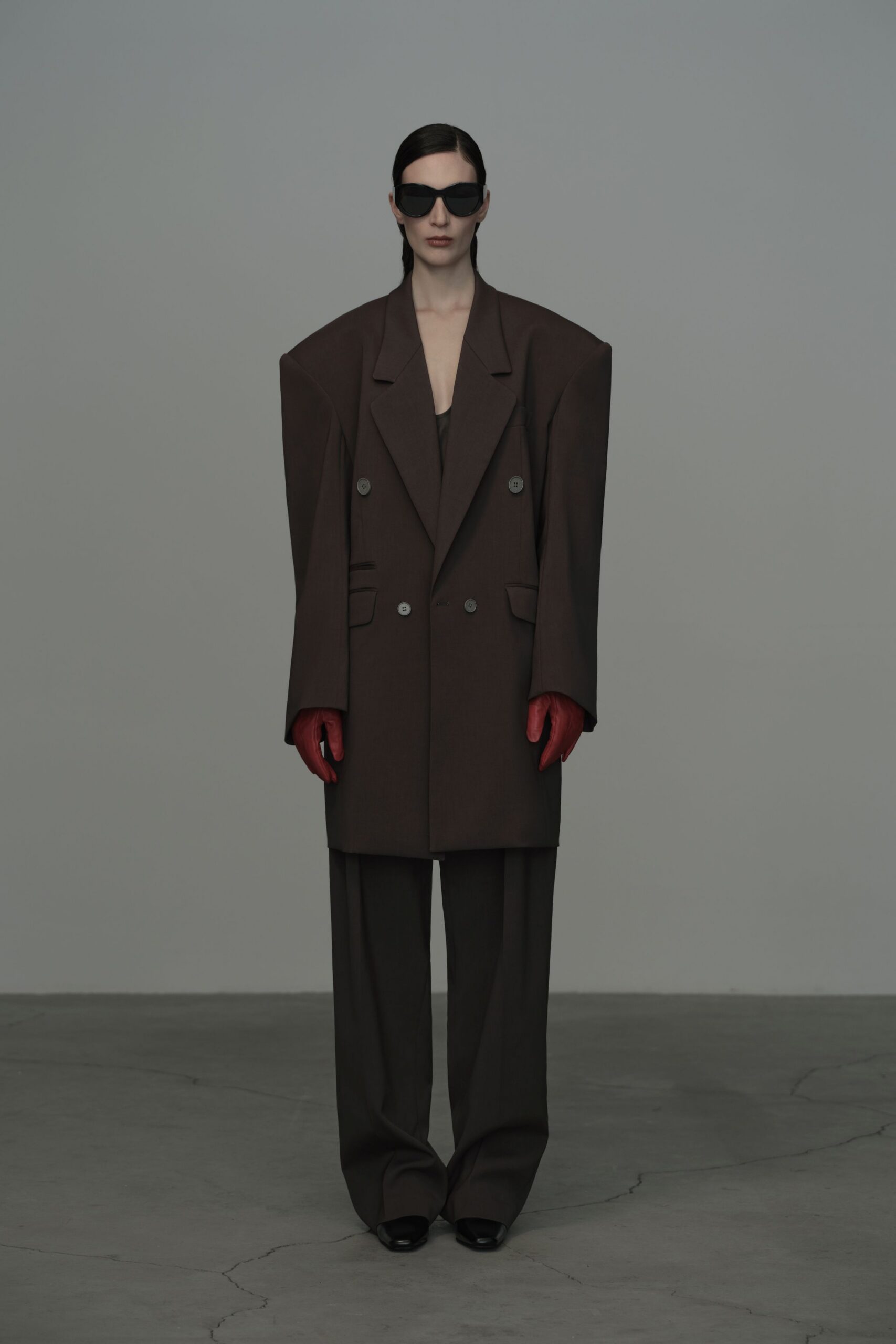 brown wool long-sleeve collared oversized blazer