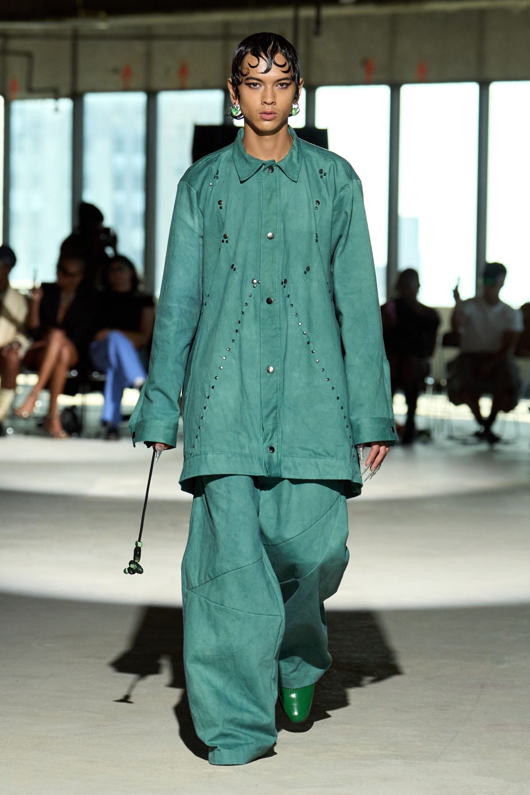 green suede long-sleeve collared oversized buttoned jacket