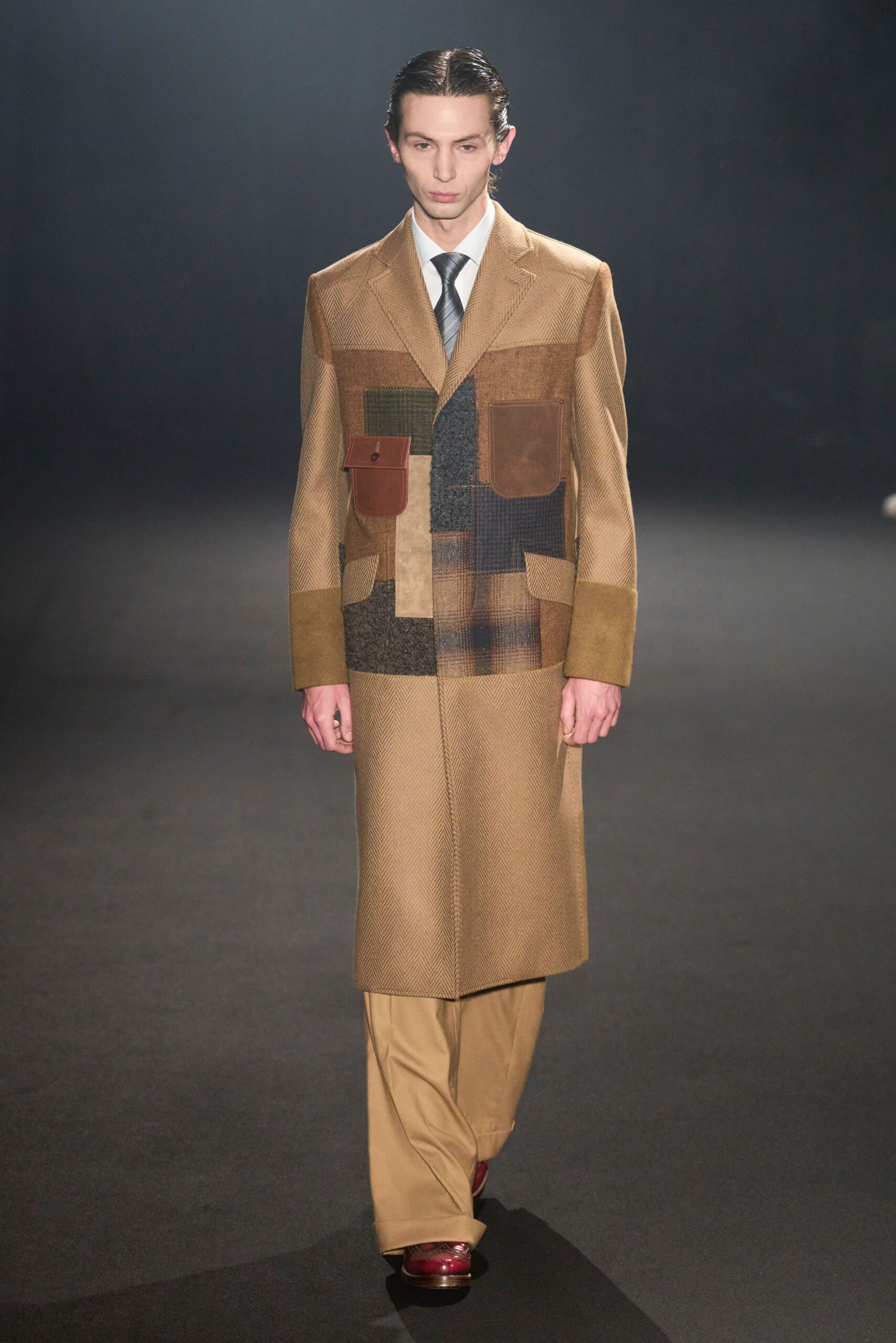 brown wool long-sleeve collared structured buttoned pockets coat