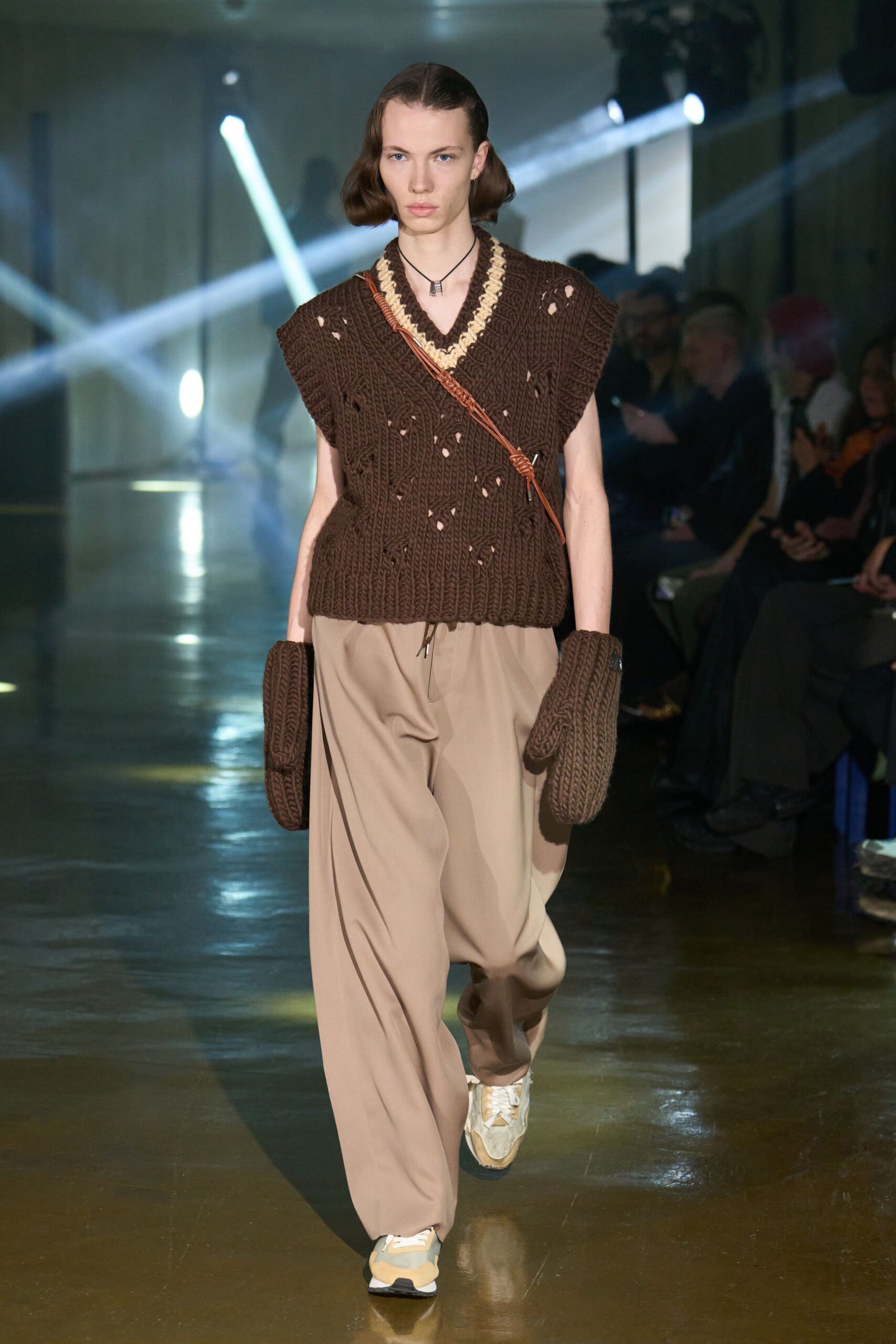 brown wool sleeveless v-neck relaxed embroidered top