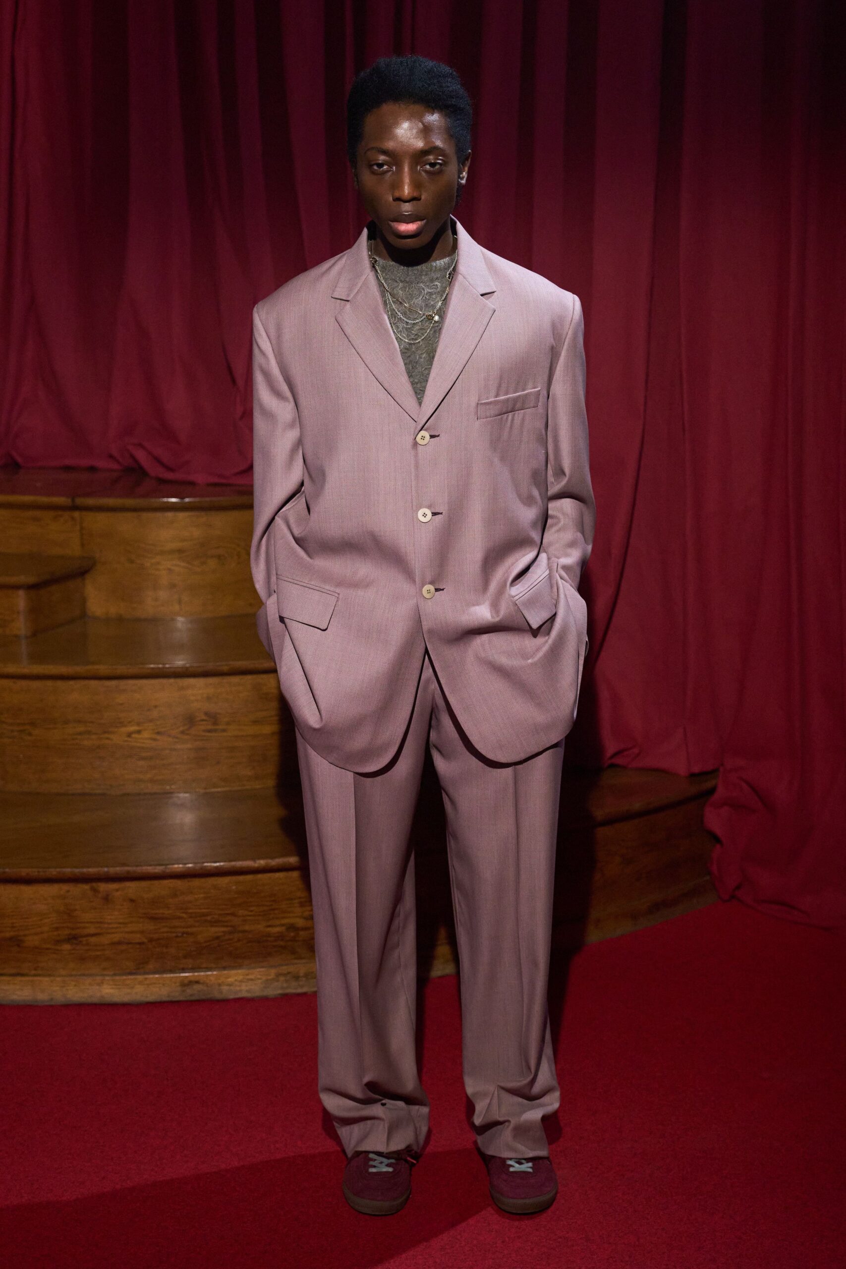 pink cotton long-sleeve collared tailored buttoned suit