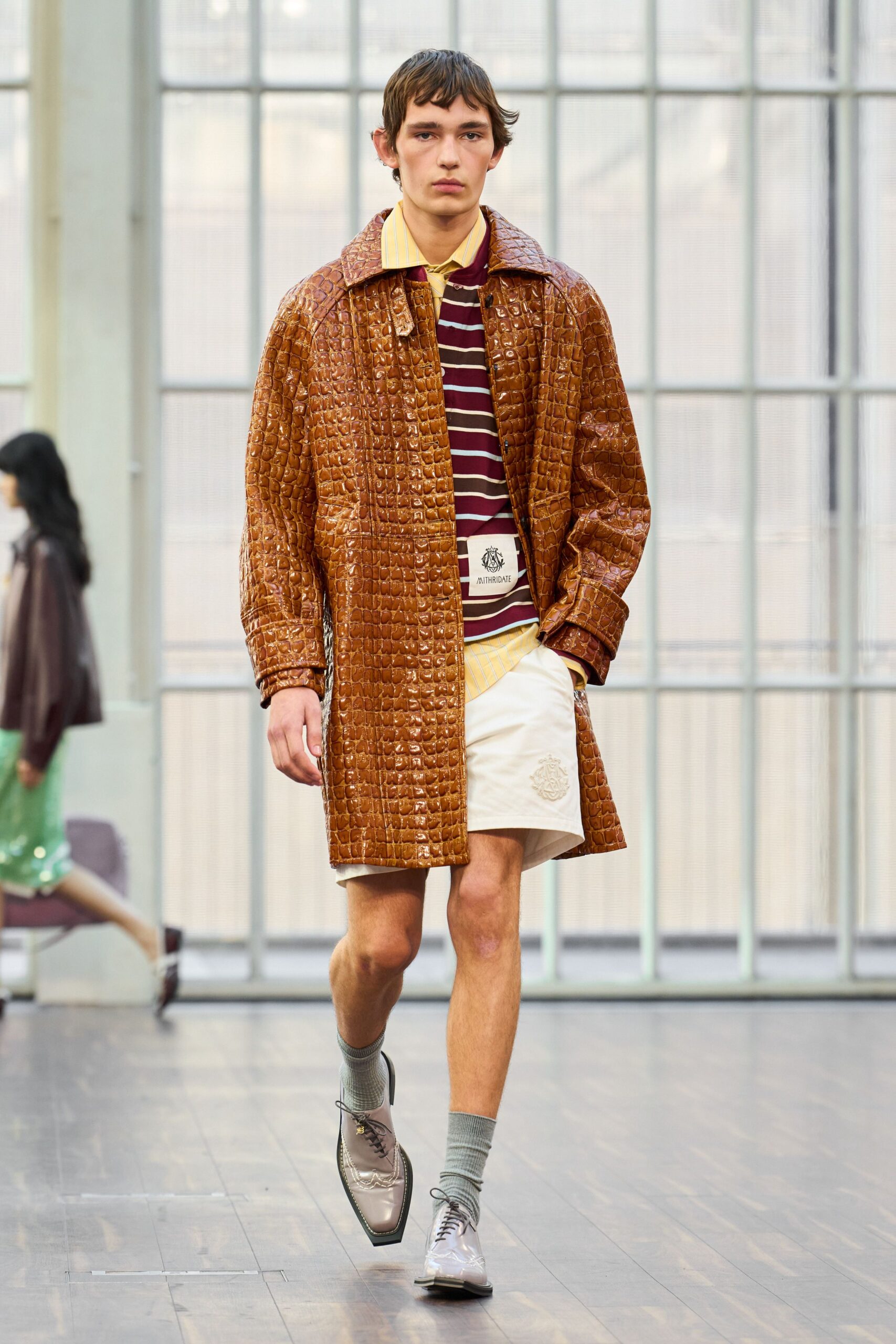 brown leather long-sleeve collared relaxed textured coat