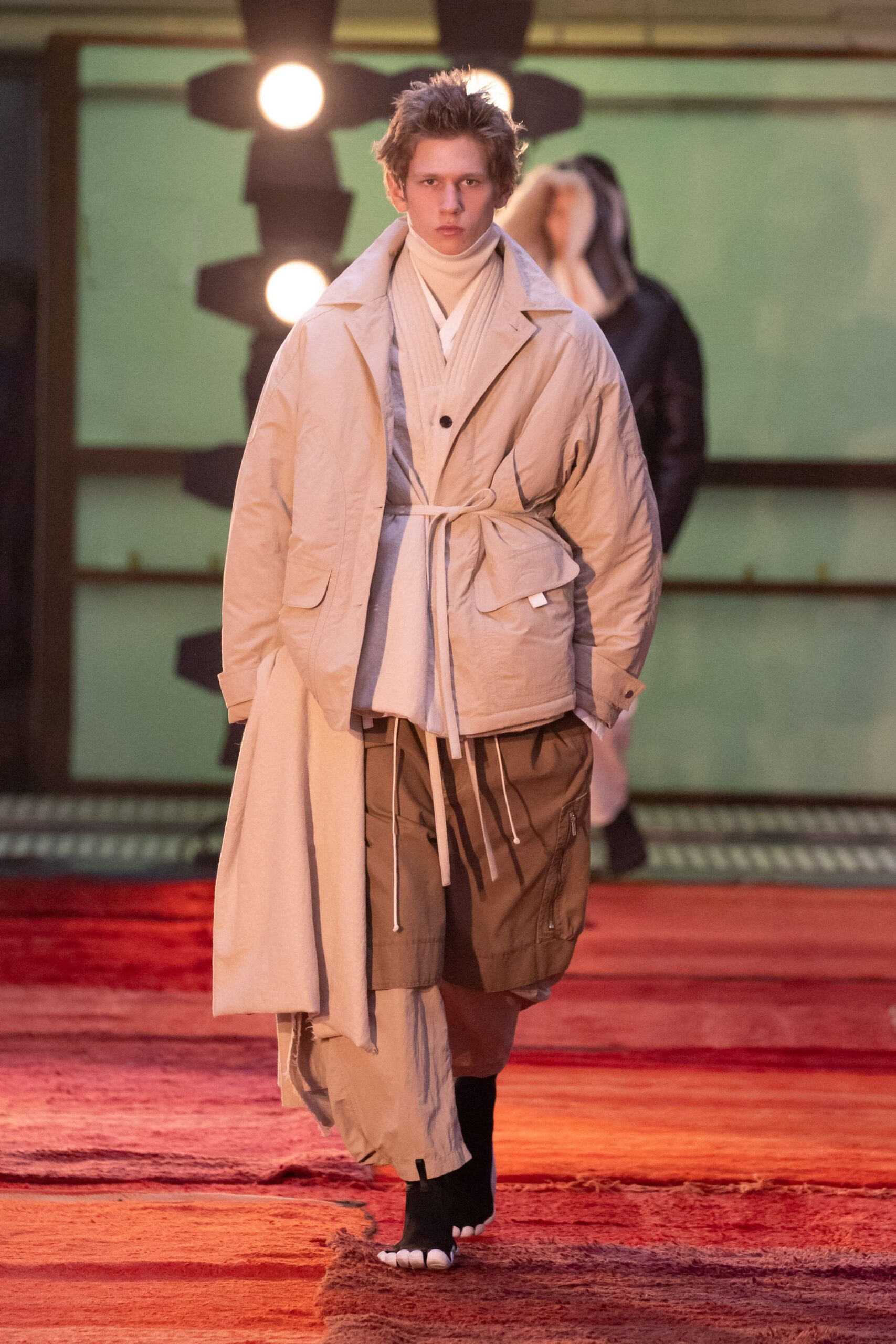 brown cotton relaxed cargo pants