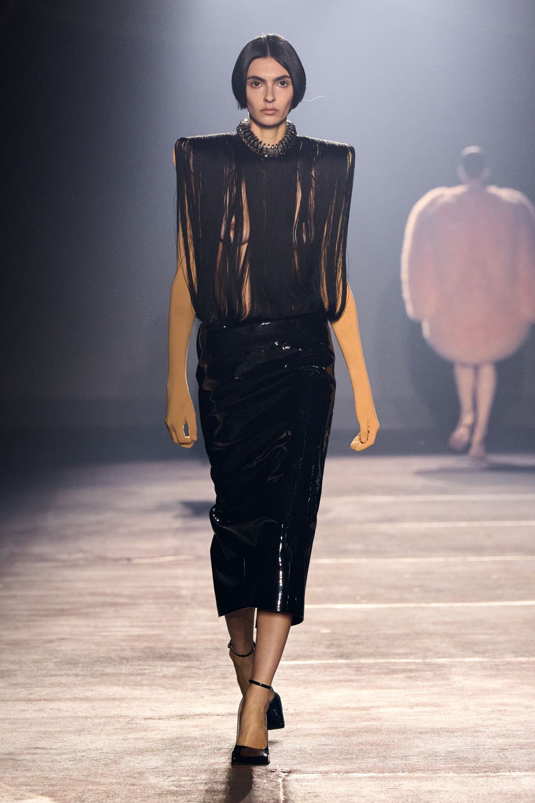 black vinyl fitted pencil shiny skirt