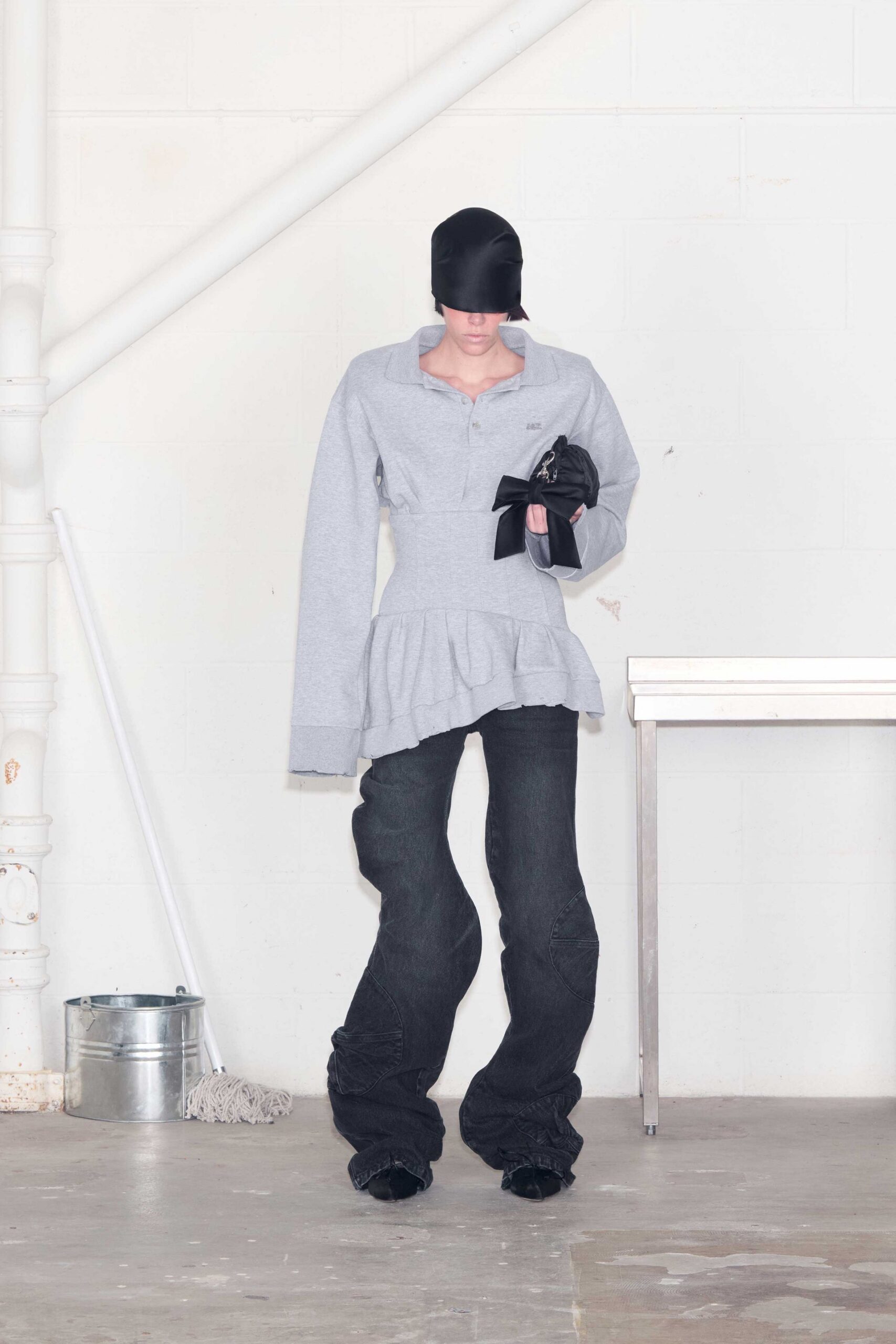 gray cotton long-sleeve collared fitted flared top