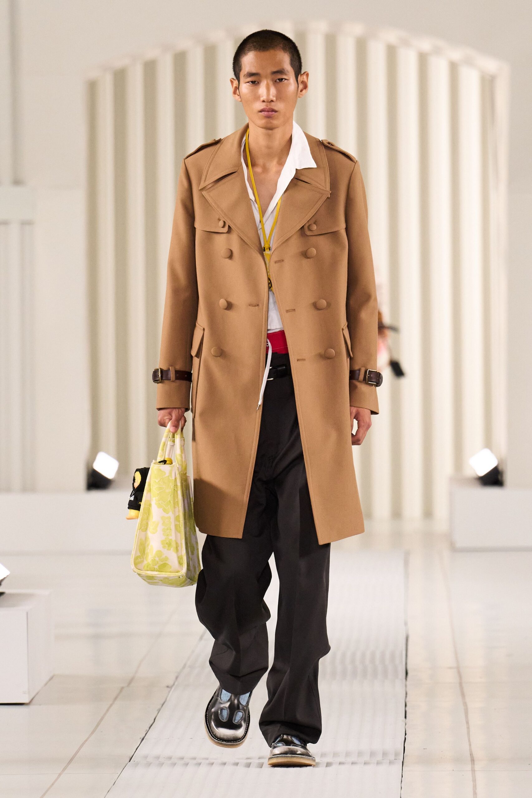 brown wool long-sleeve collared structured buttoned coat