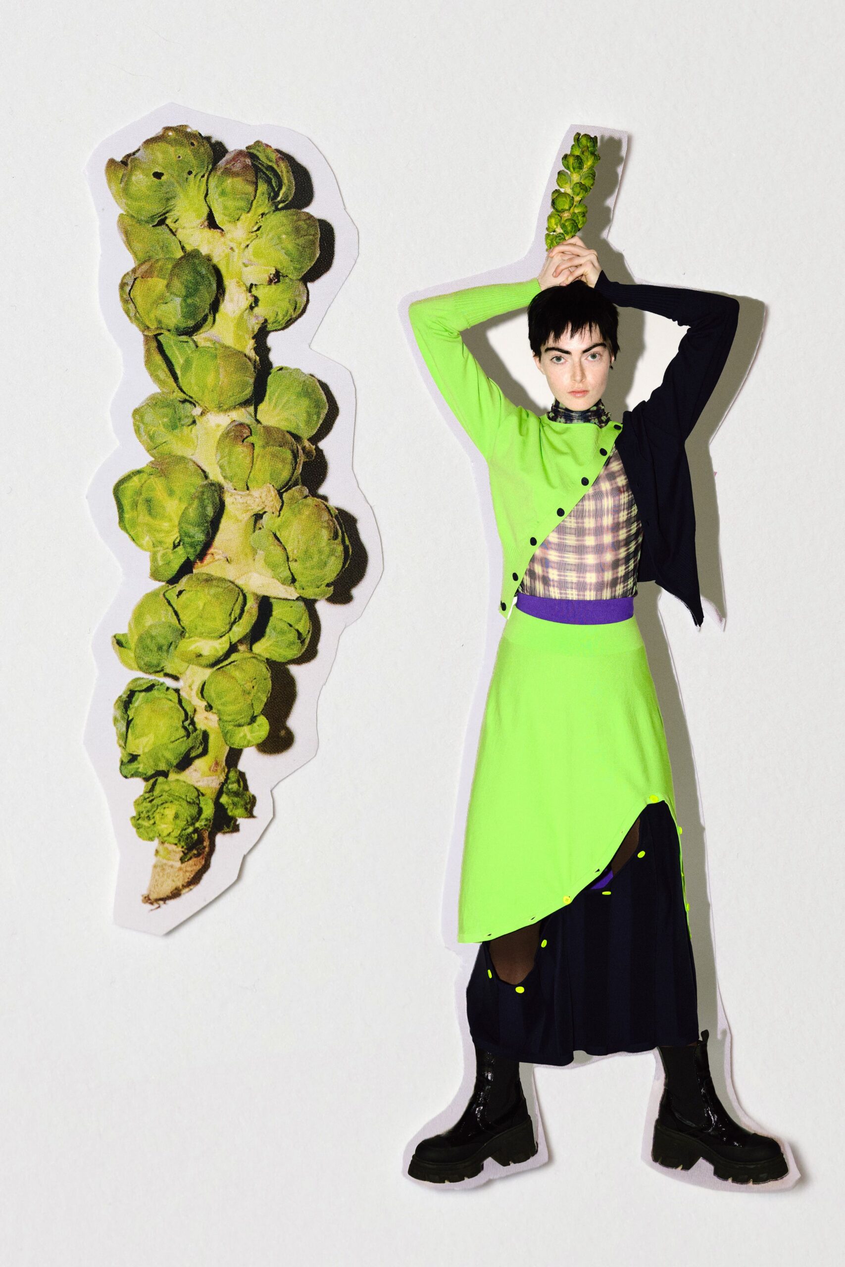 green long-sleeve collared fitted buttoned top