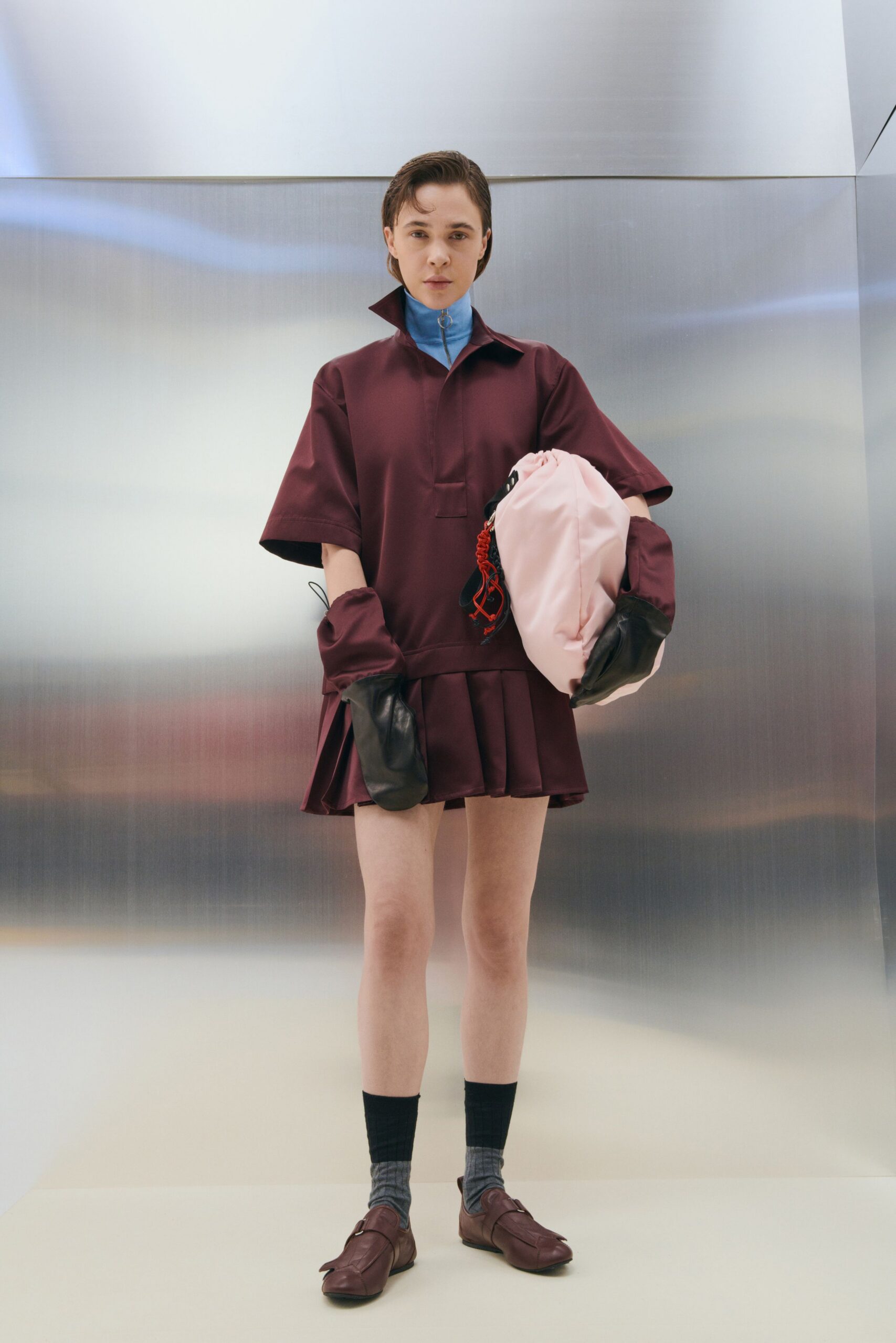 maroon relaxed short-sleeve dress
