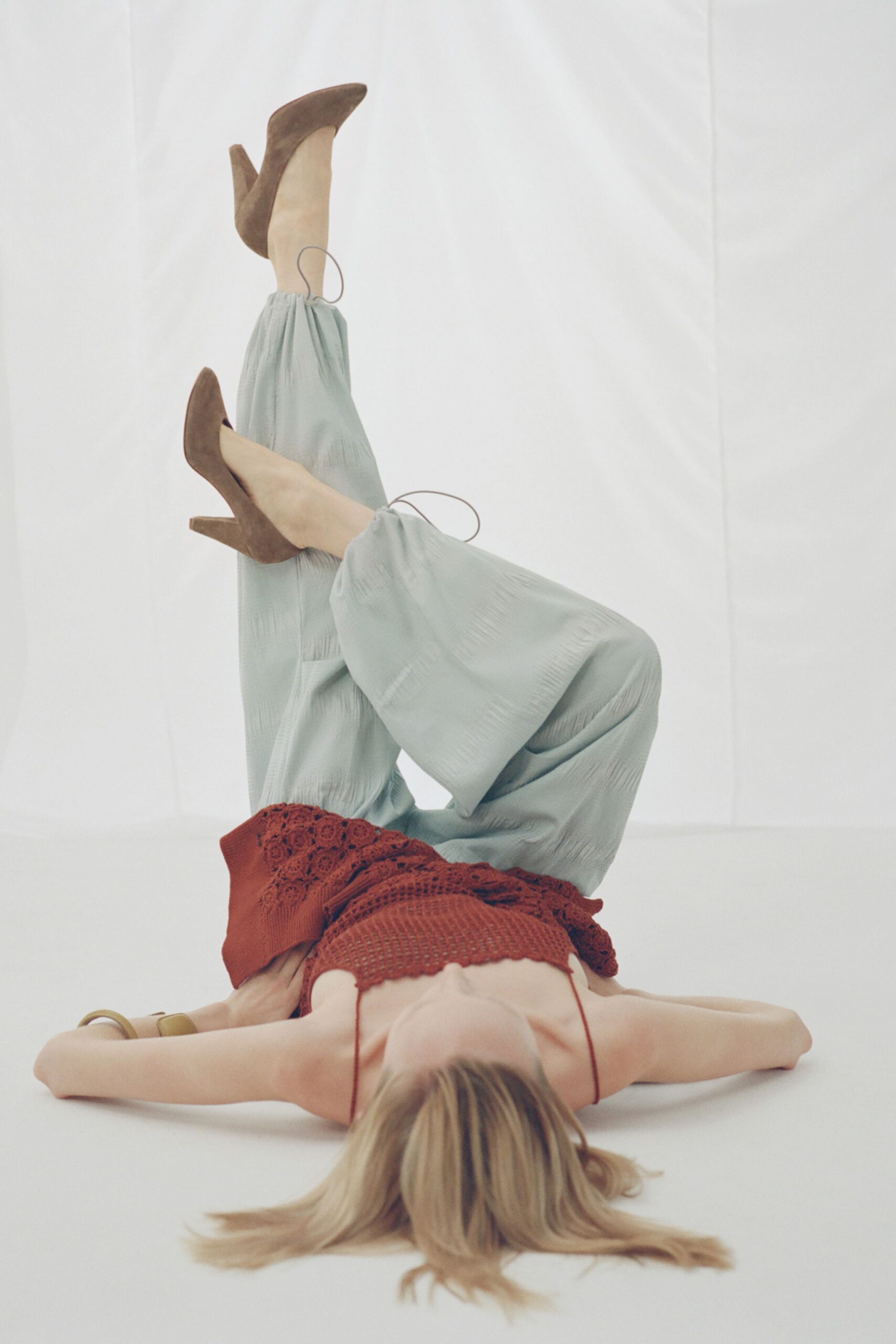 blue silk relaxed pleated flowing pants