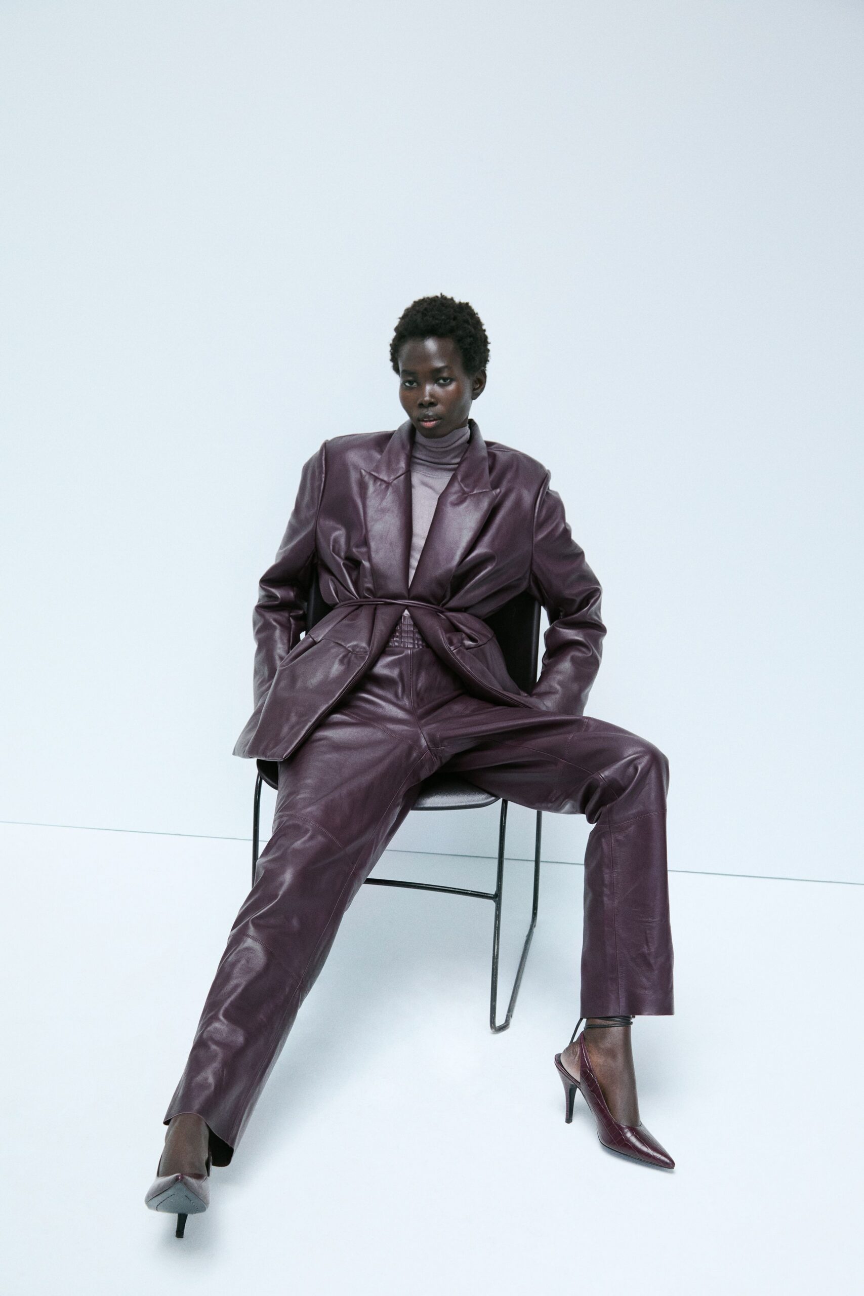 purple leather long-sleeve collared fitted buttoned suit