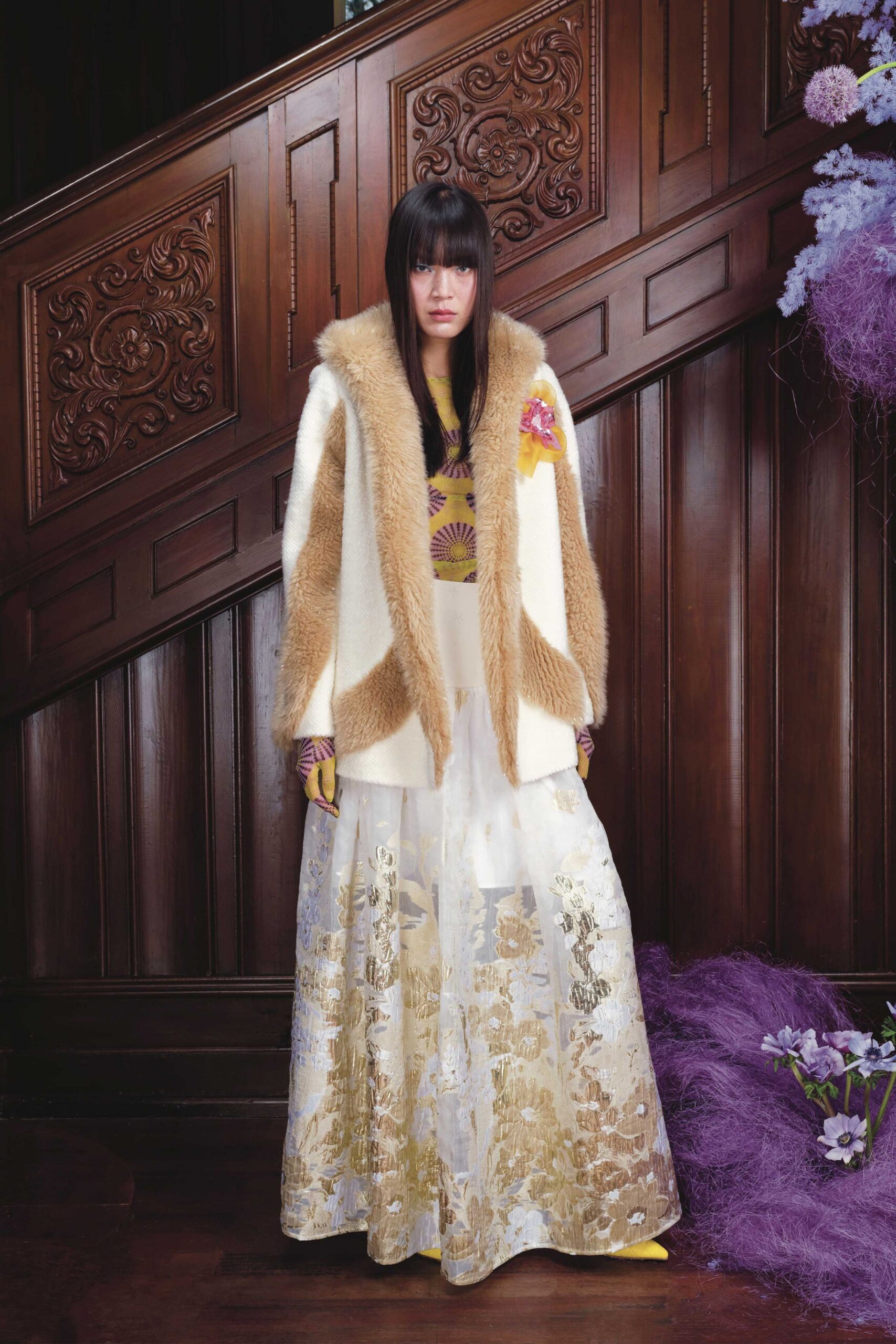white fur long-sleeve collared relaxed layered coat