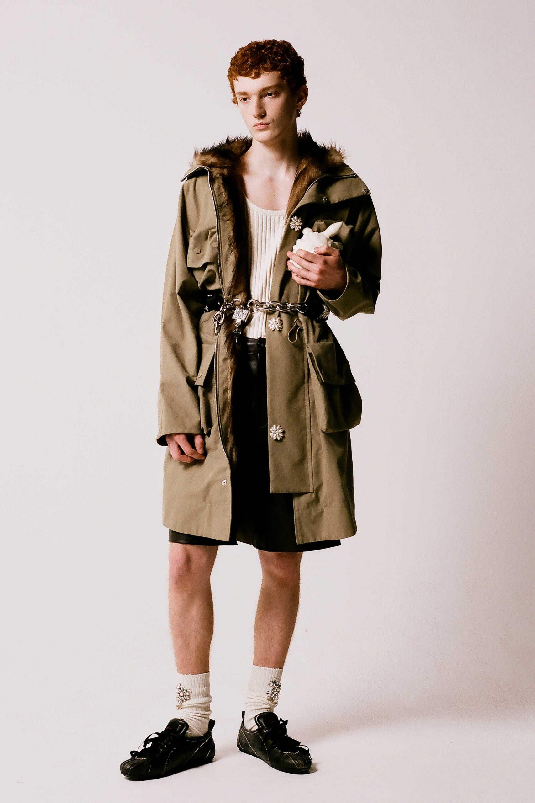 green faux-fur long-sleeve collared relaxed zippered coat