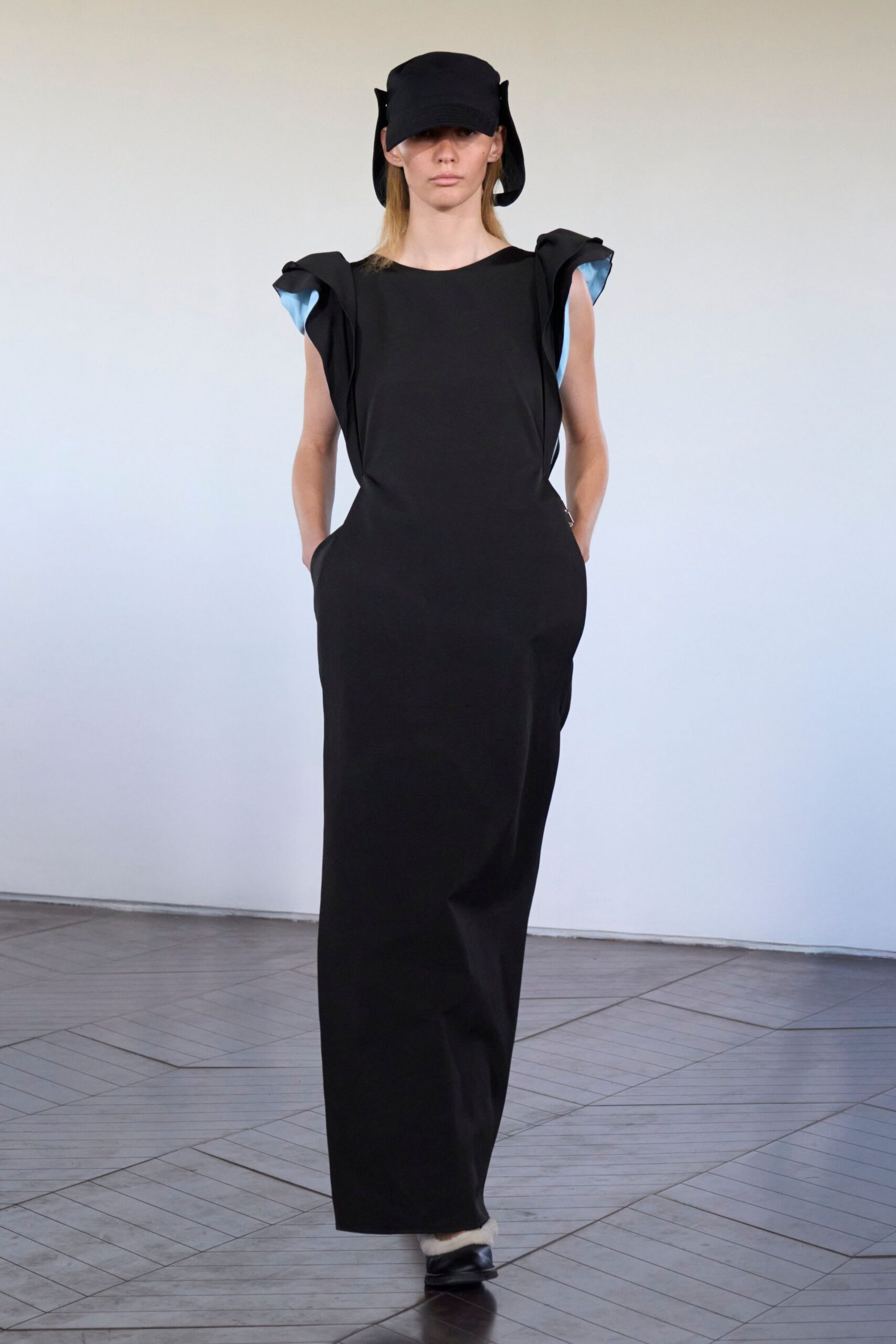 black fitted maxi dress with hat