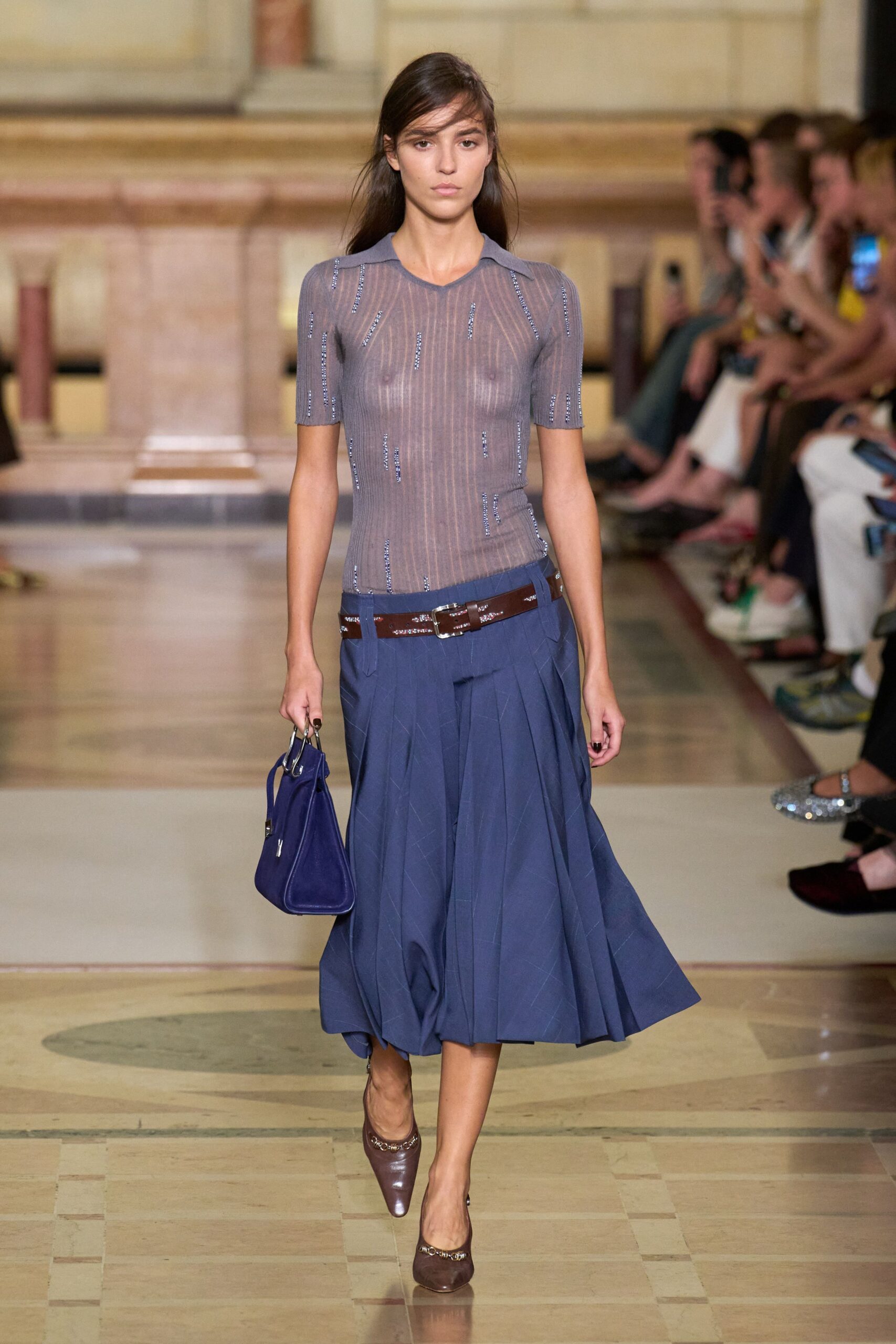 blue cotton short-sleeve v-neck fitted textured top