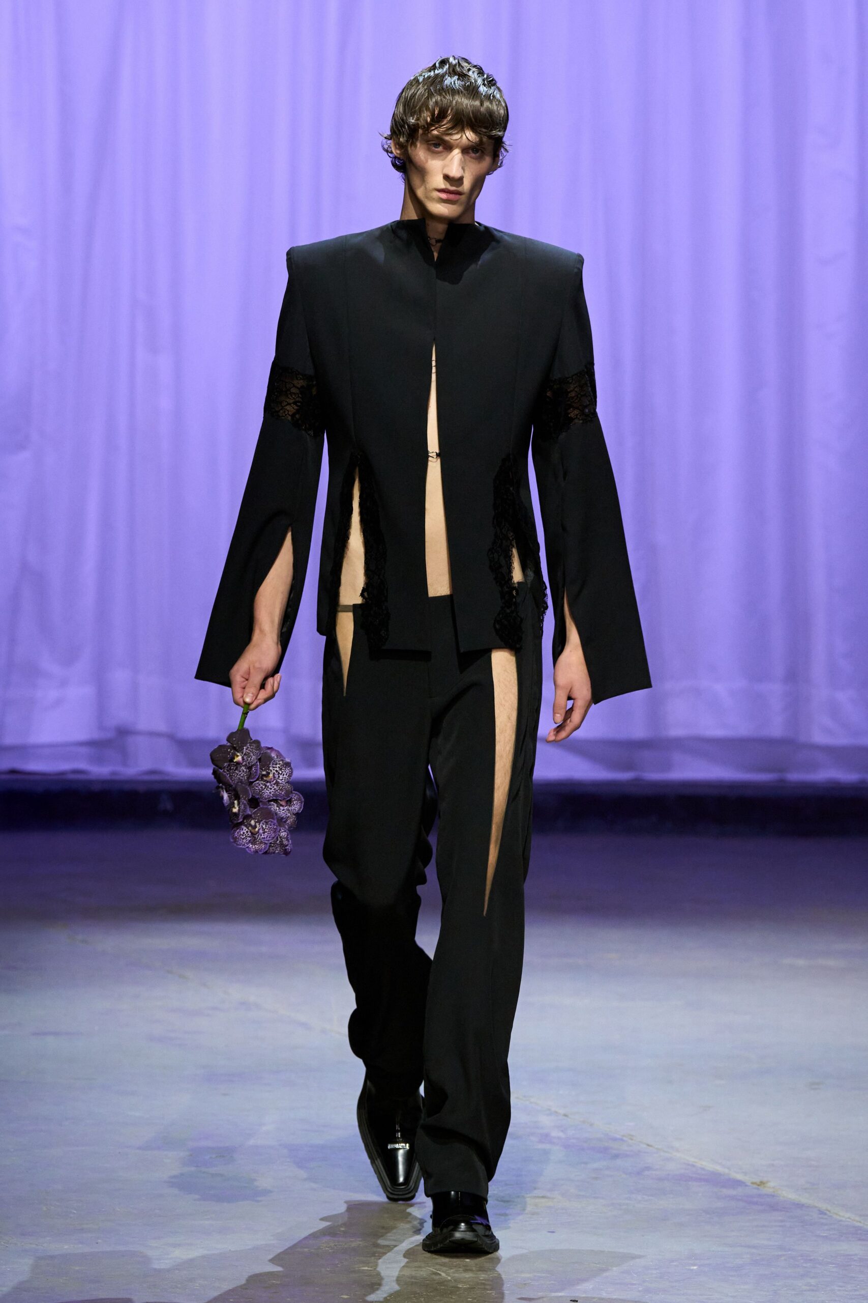 black silk long-sleeve collared structured embroidered jacket