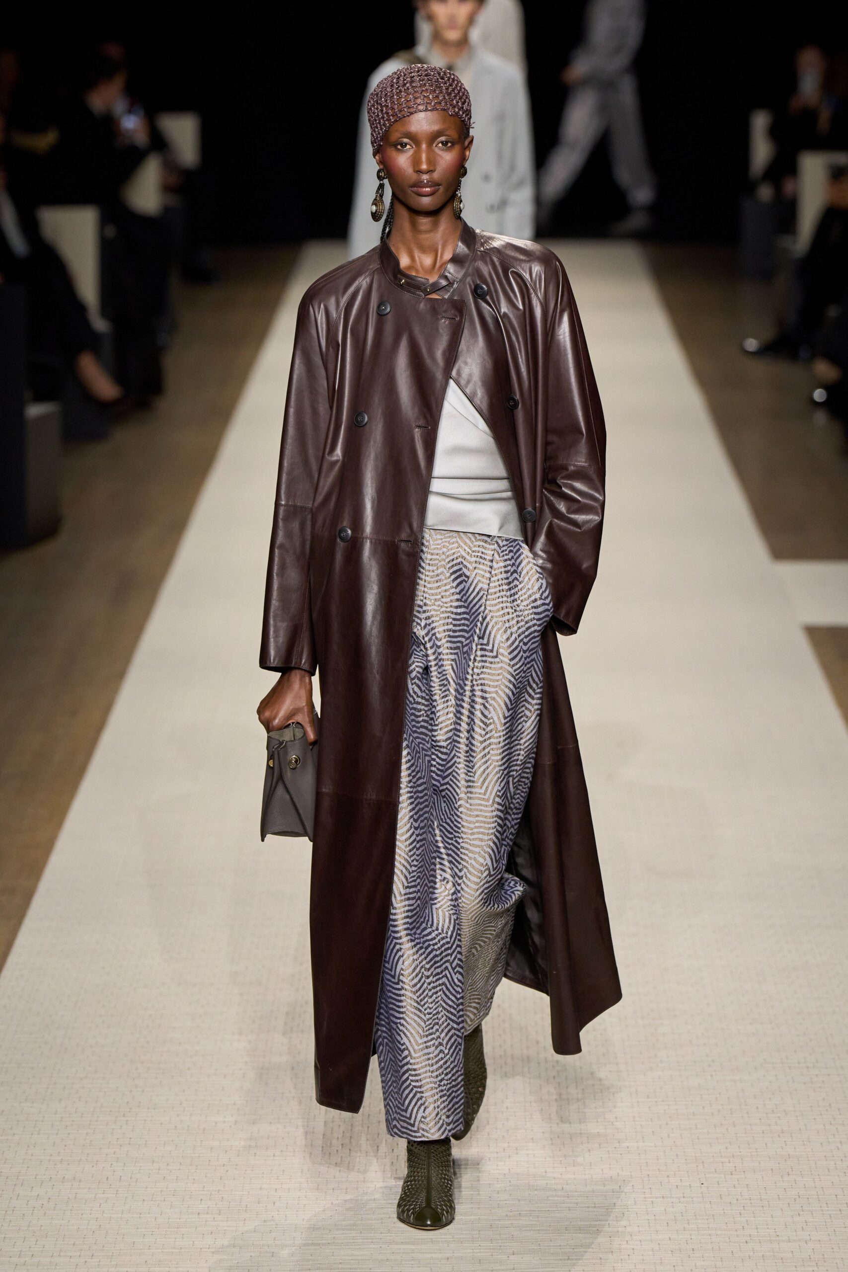 brown leather long-sleeve collared fitted coat