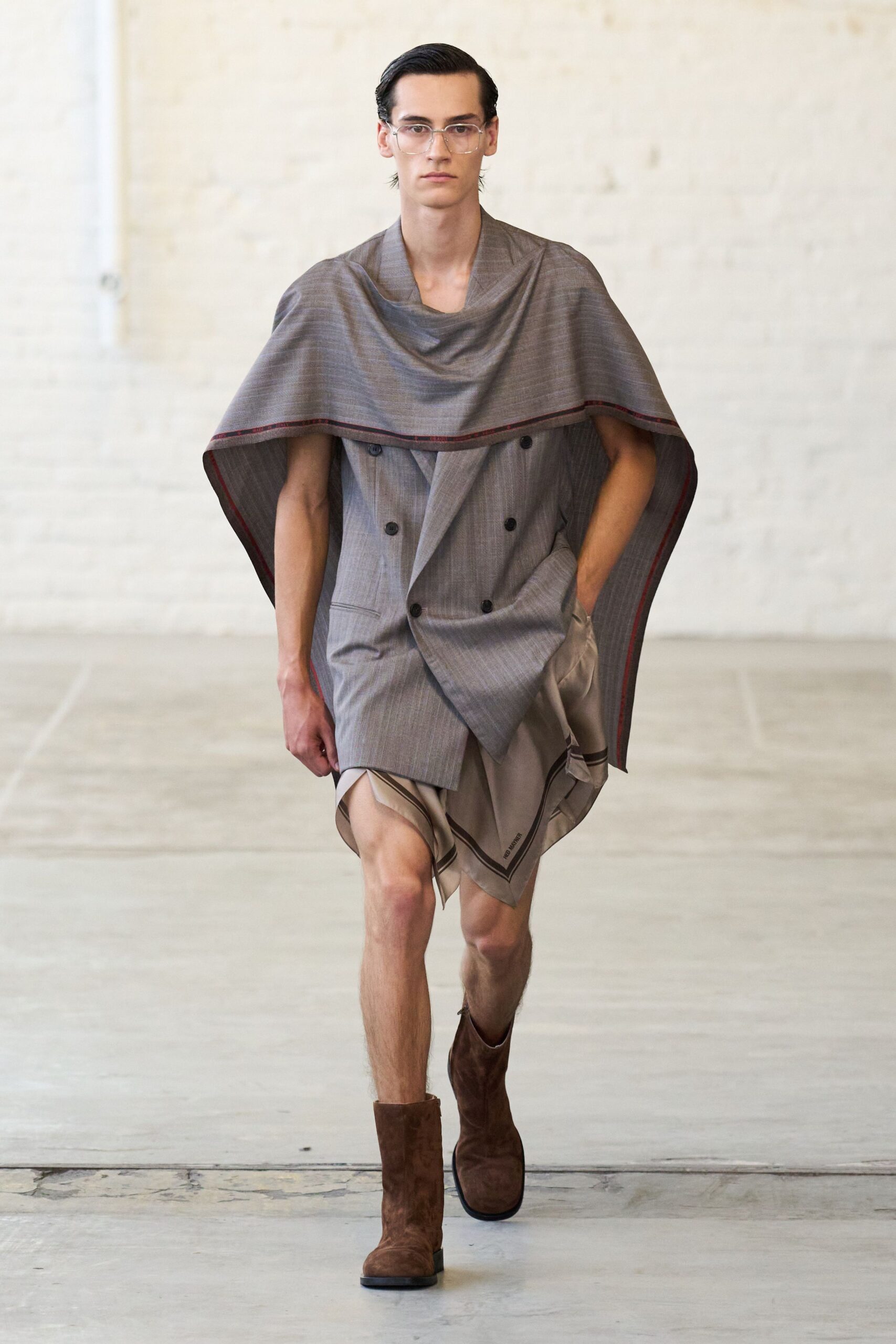 gray cotton short-sleeve collared relaxed cape
